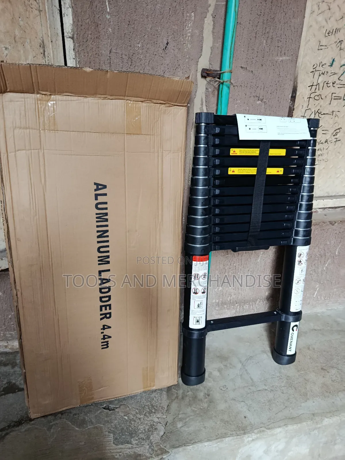 4.4m Telescopic Ladder