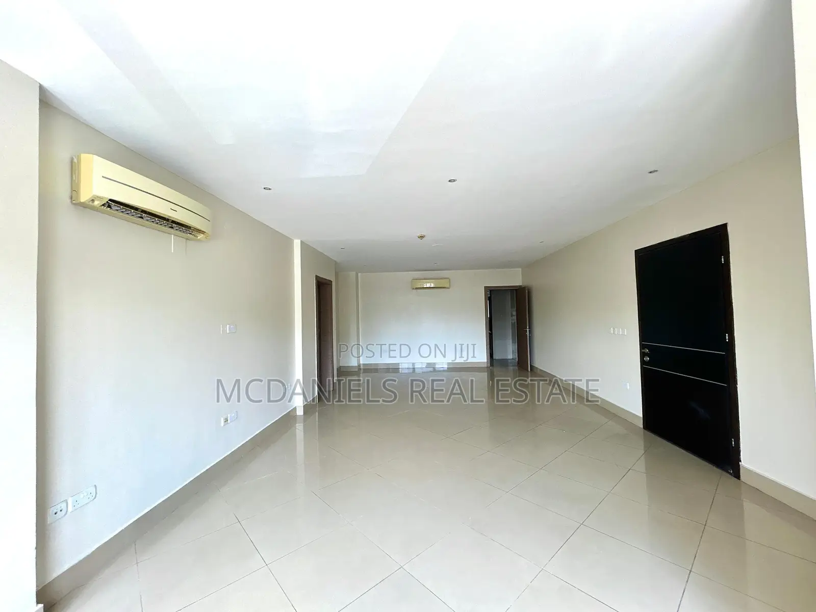 3bdrm Apartment in Ademola Adetokunbo for sale