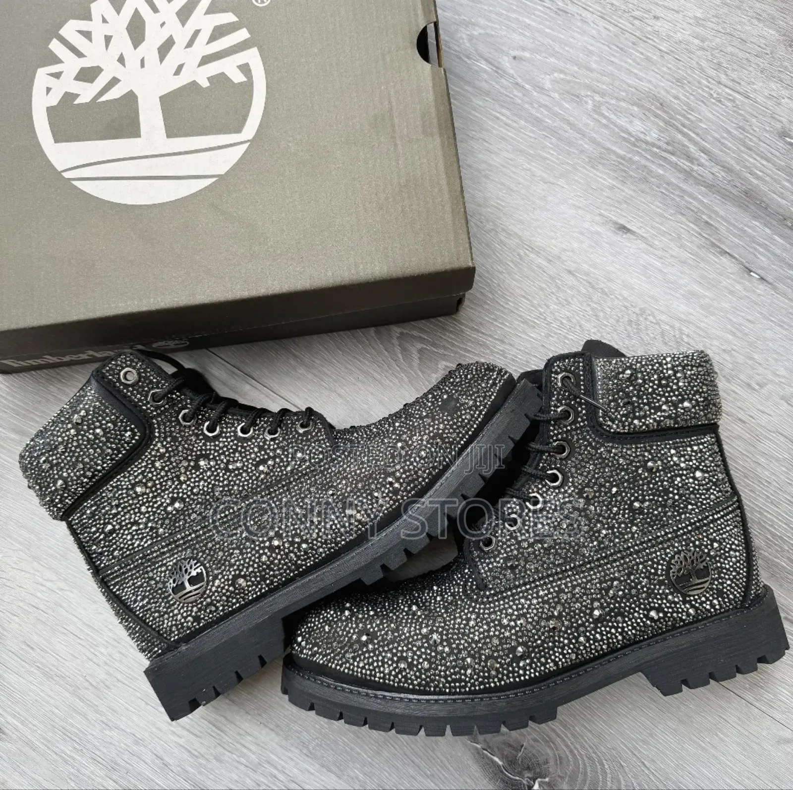 Luxury Custom Swarovski Timberland Crystal 6inch Boots Black