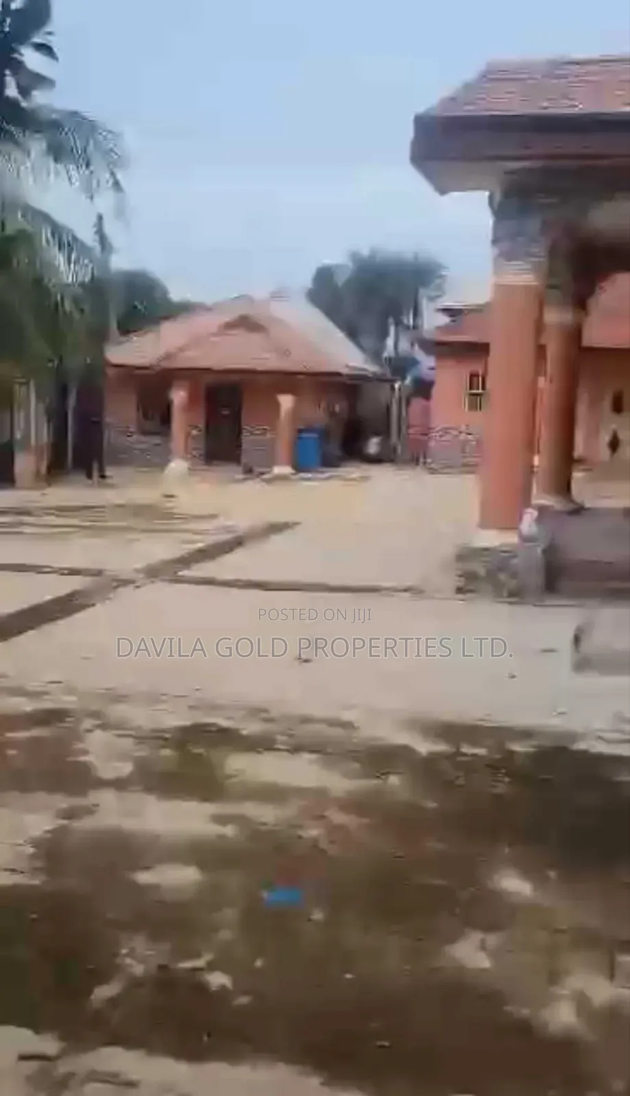7bdrm Block of Flats in Benin City for sale
