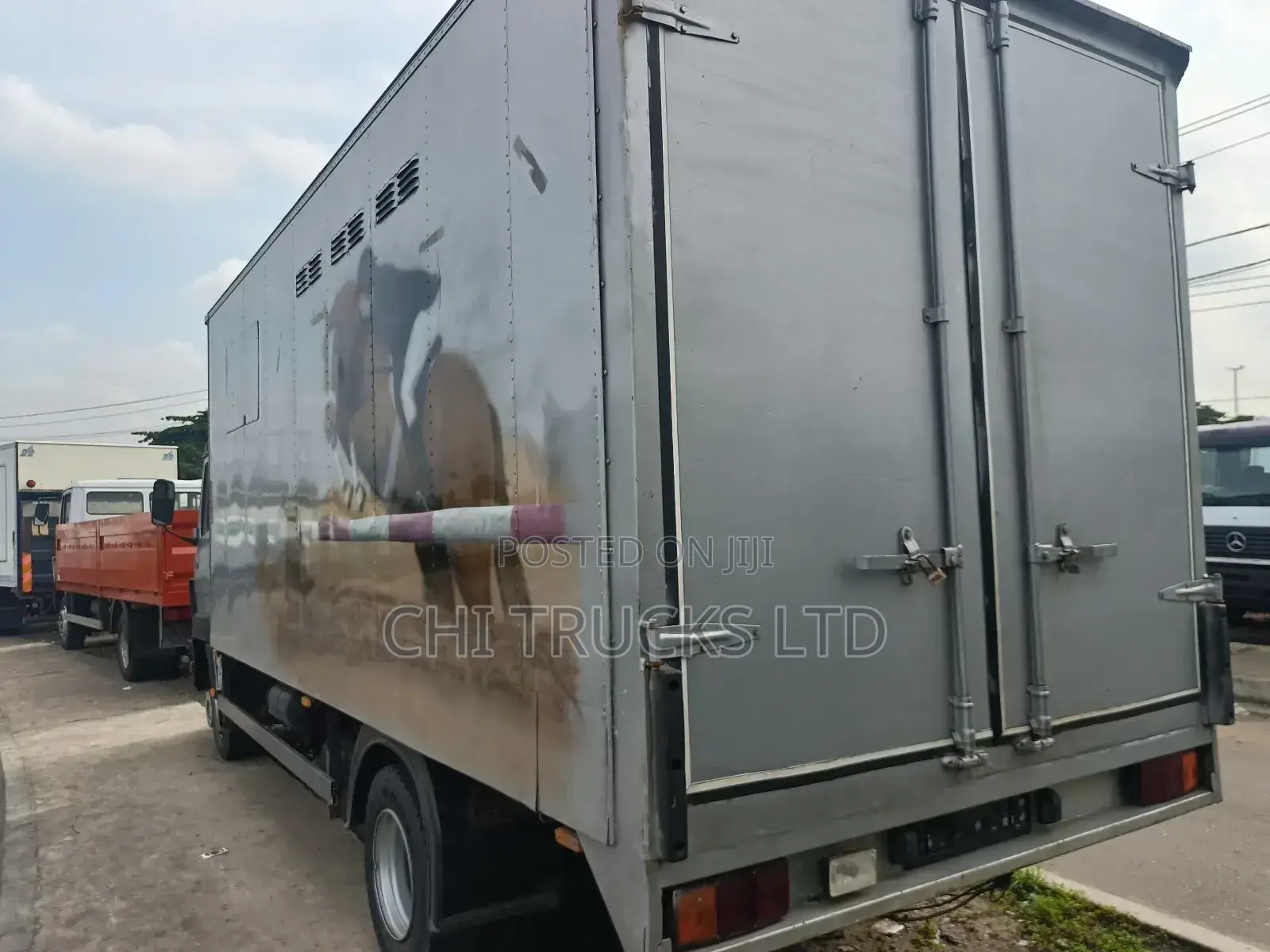 Mercedes Benz 814 Cargo Truck German Specification