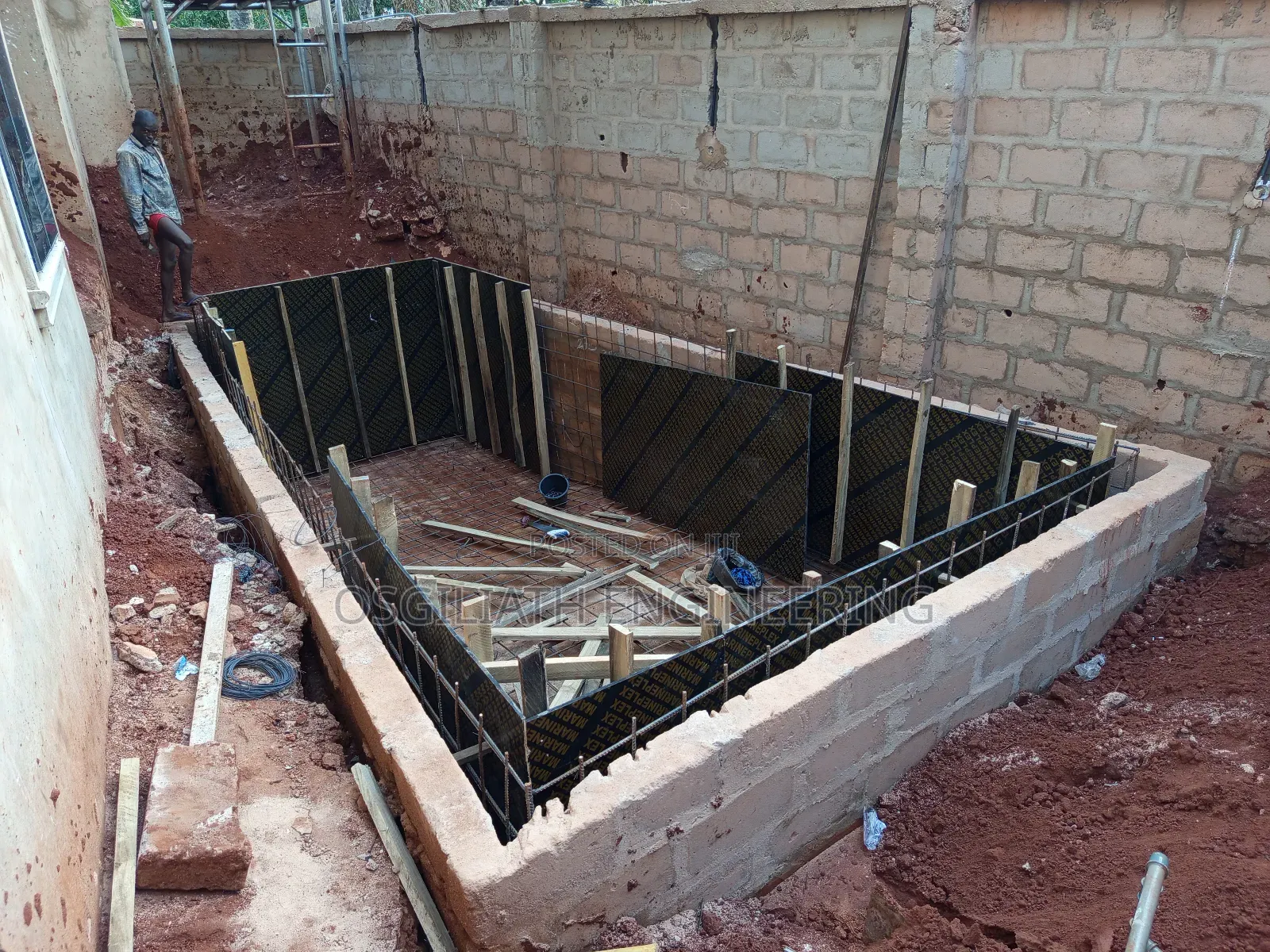 Nice and Neatly Built Swimming Pool