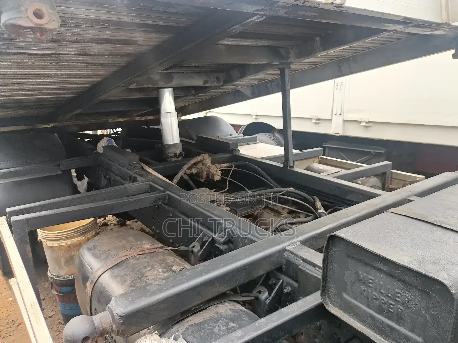 Mercedes Benz 817 Tipper and Pickup Truck 7tons Multipurpose