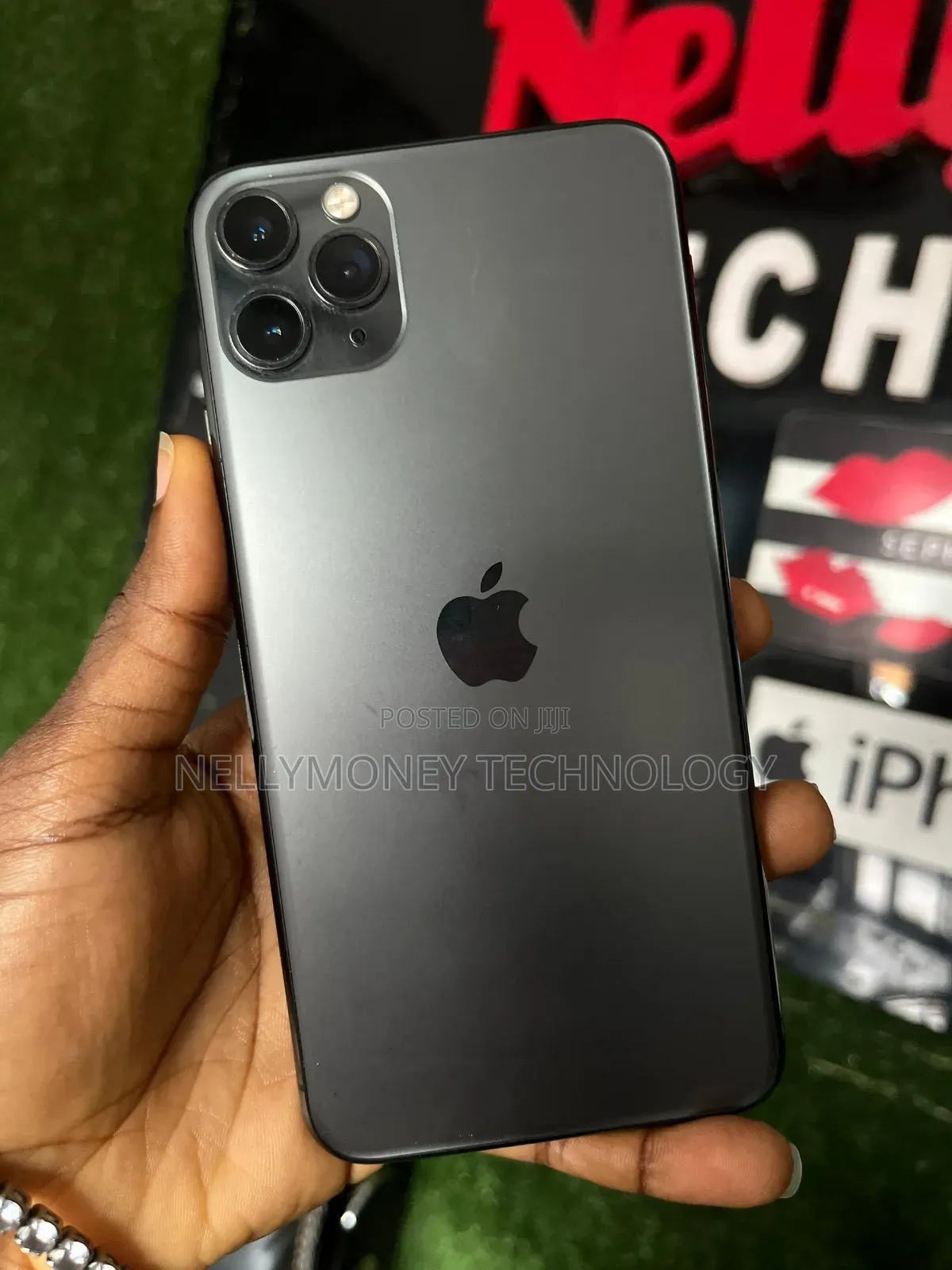 Apple iPhone 11 Pro Max 64 GB Green