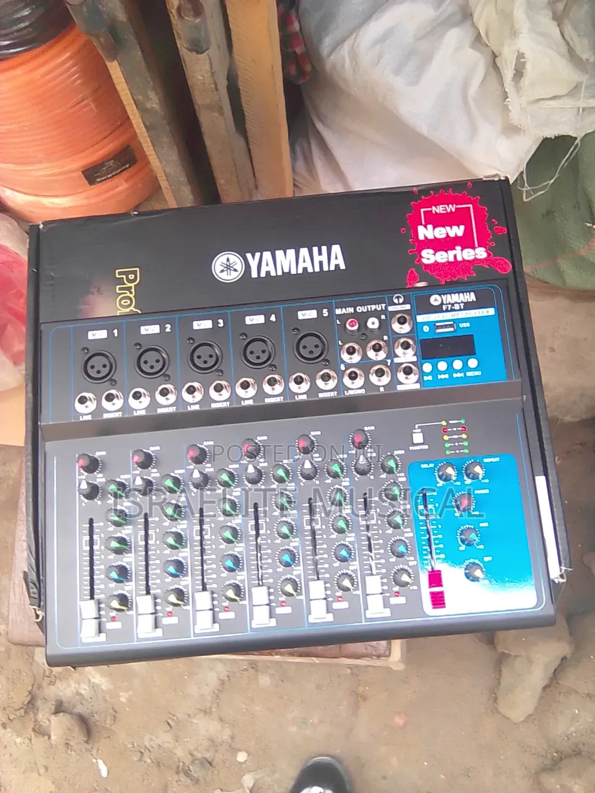 Yamaha 7 Channels Quality Mixer With Phantom Power and Usb