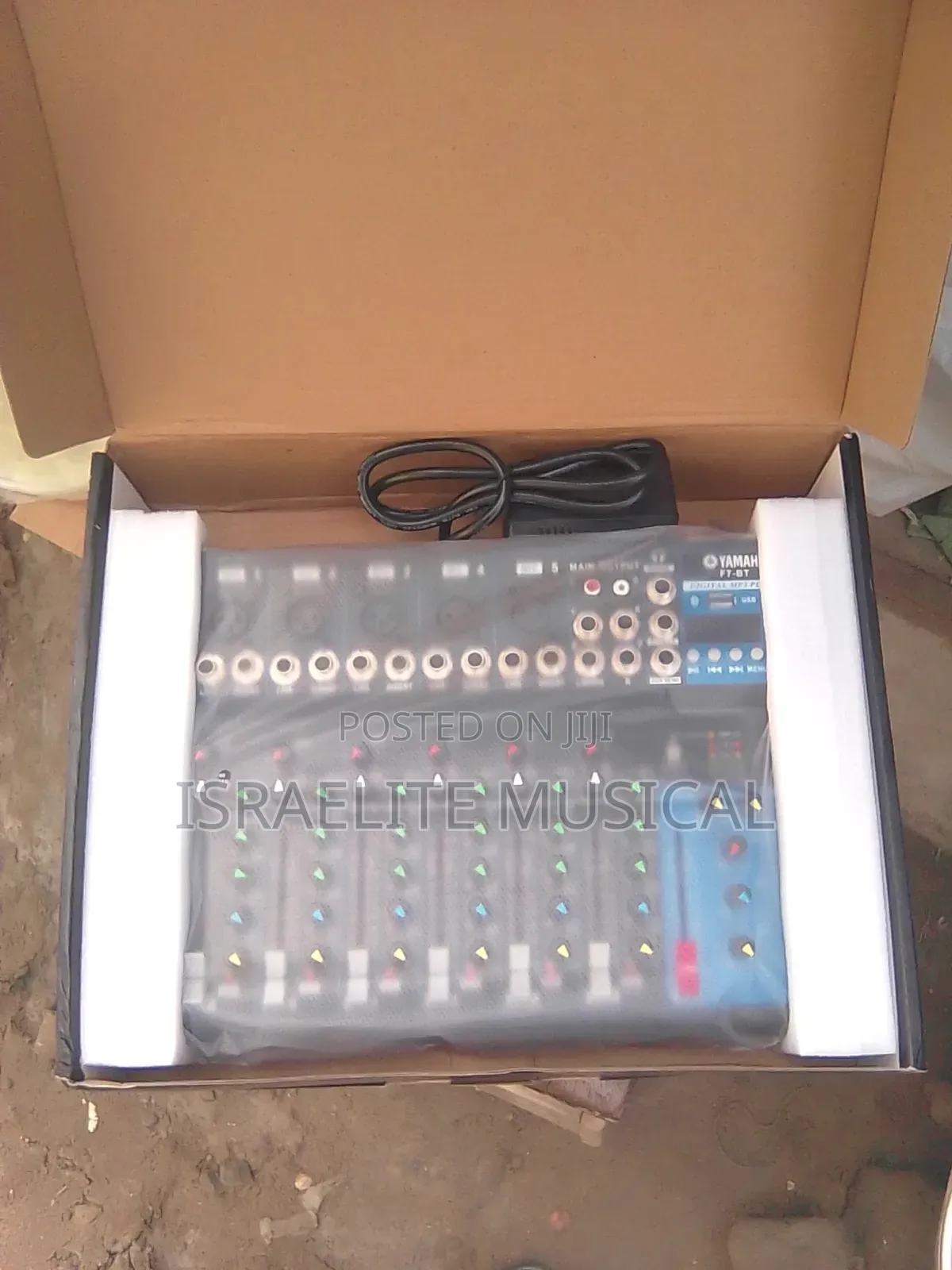 Yamaha 7 Channels Quality Mixer With Phantom Power and Usb