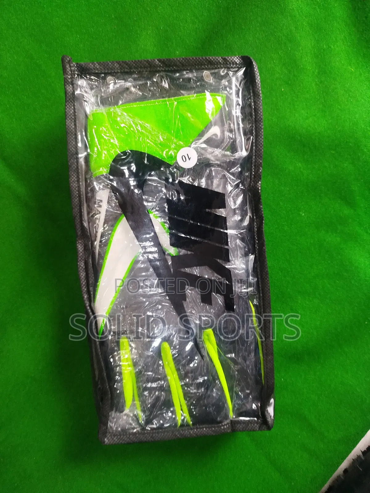 Goalkeeper Gloves Original Payment on Delivery 
