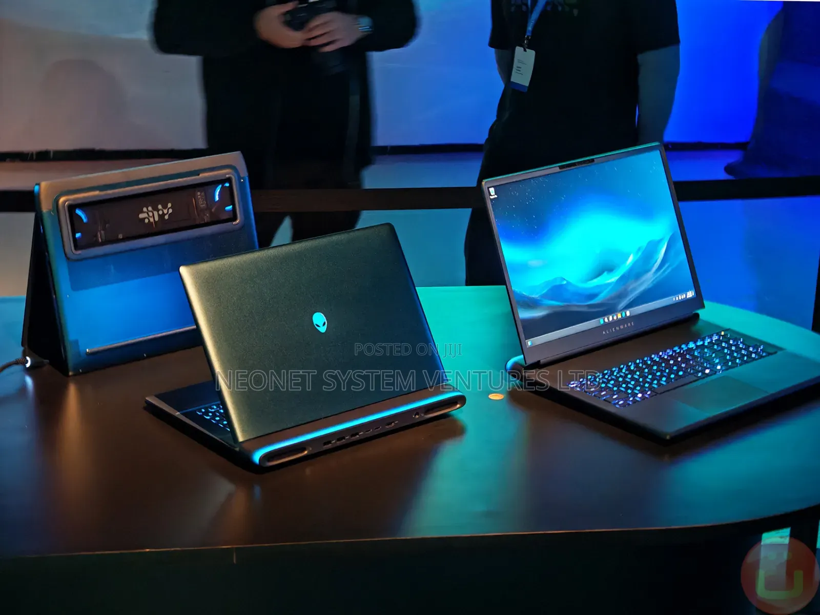 New Laptop Dell Alienware Area-51 64GB Intel Core Ultra 9 SSD 2T