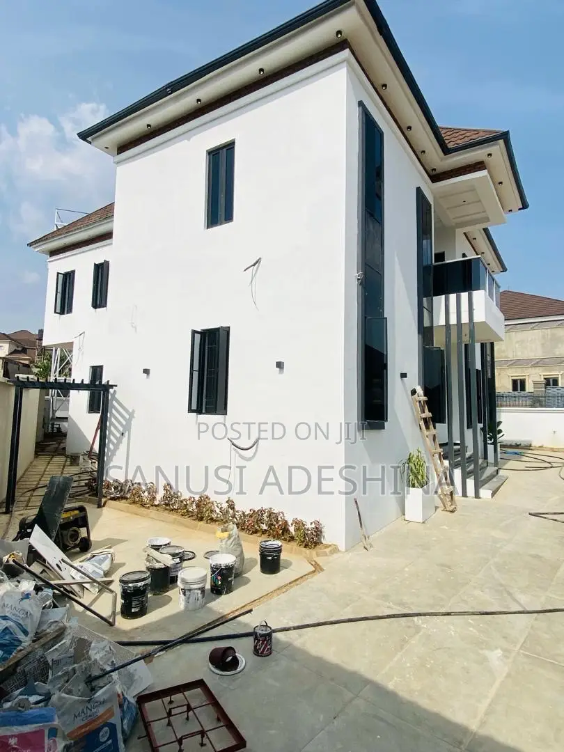 5bdrm Duplex in Naf Valley Asokoro for sale