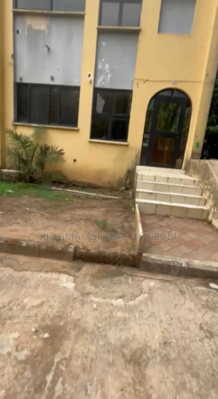 3bdrm Bungalow in Galadimawa District for sale