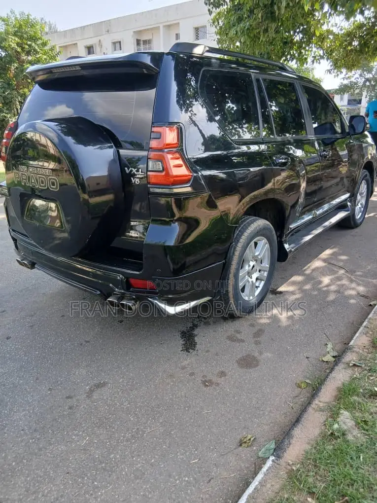 Toyota Land Cruiser Prado 4.0 Petrol GX-R 2012 Black