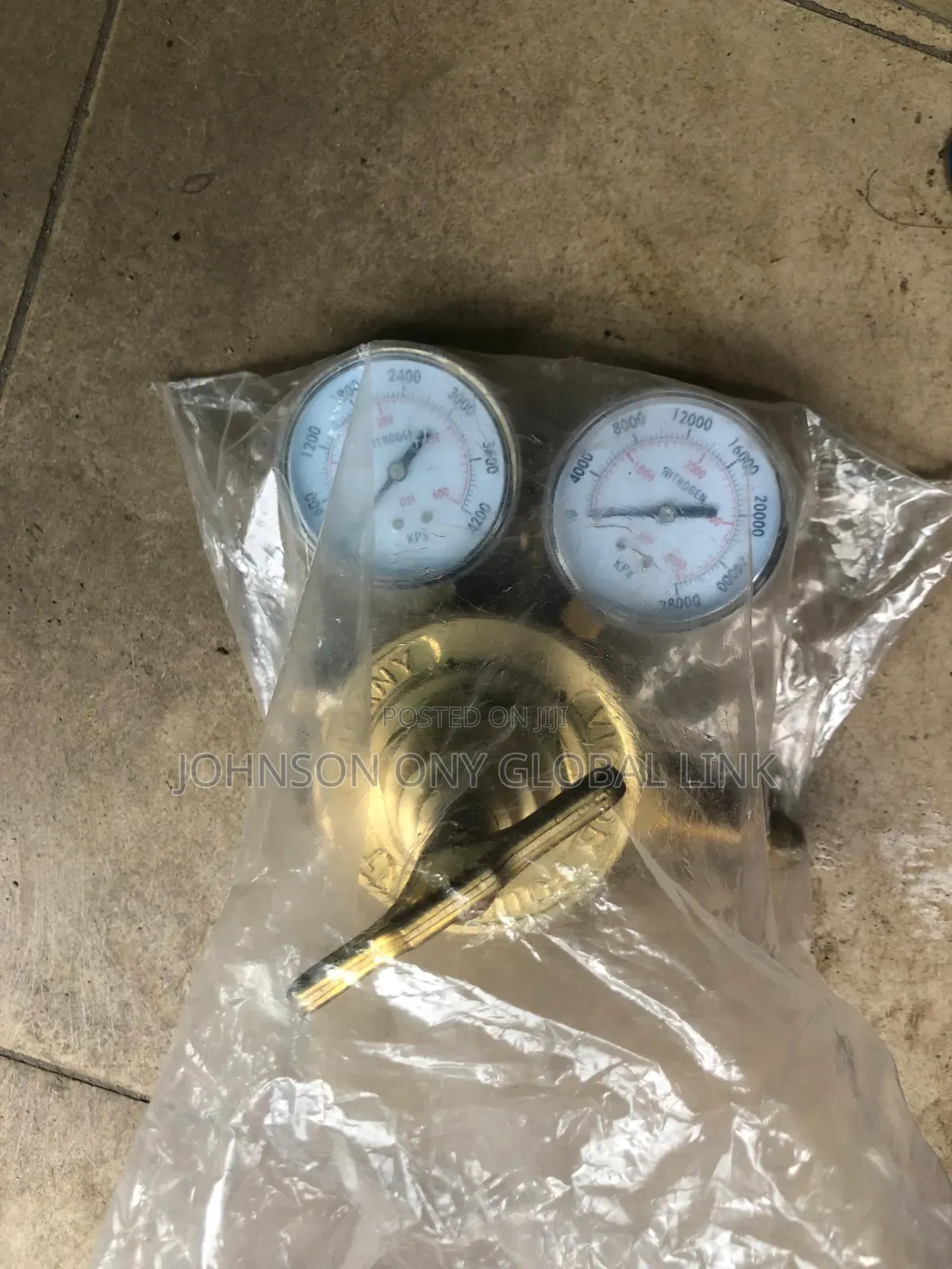 Gauge For Nitrogen Charging System