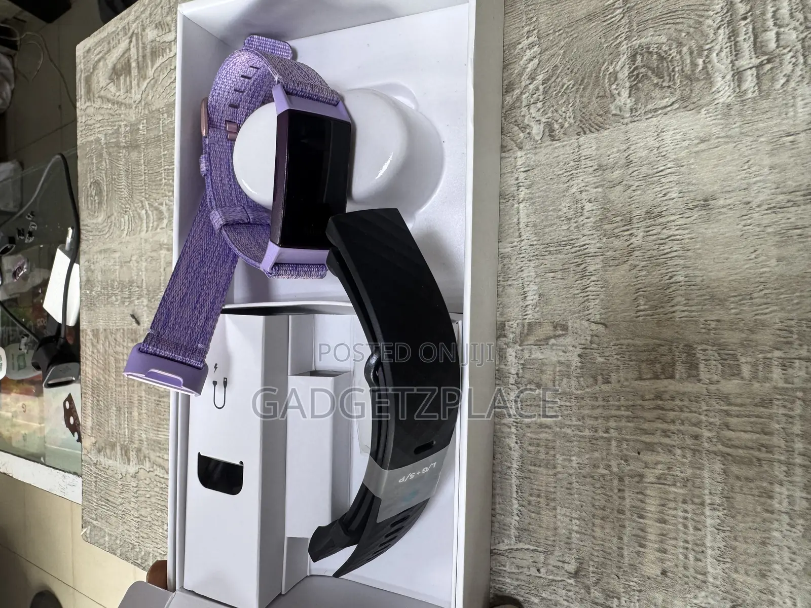 Fitbit Charge 4 Special Edition