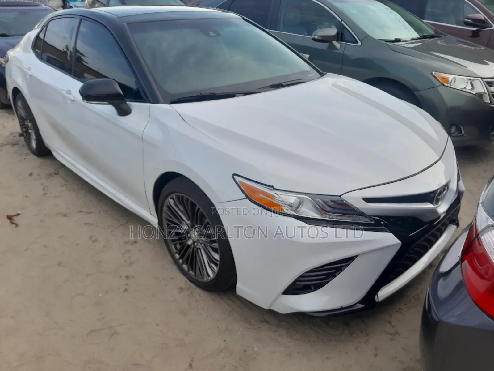 Toyota Camry XSE FWD 2020 White
