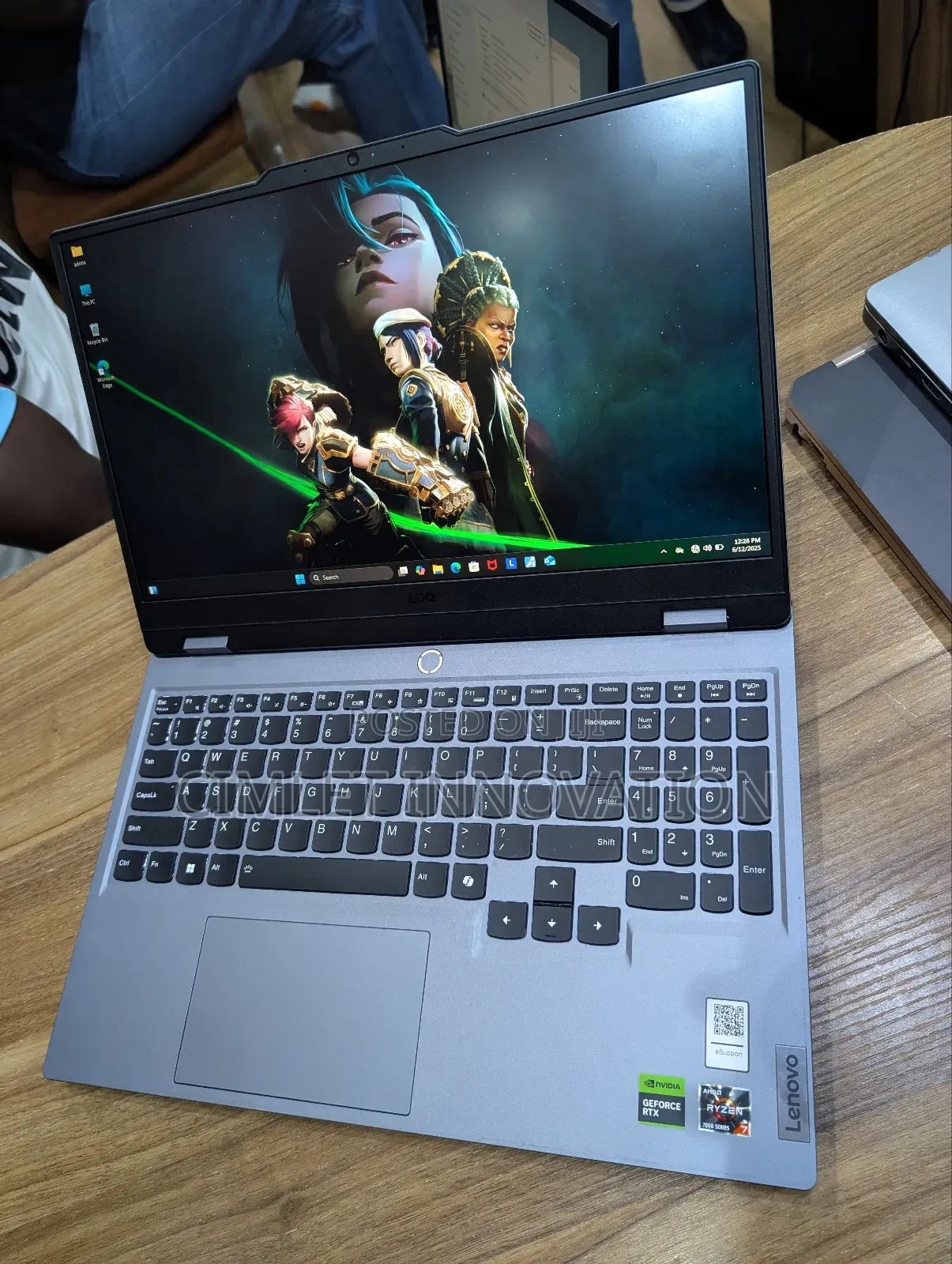 Laptop Lenovo LOQ 15ARP9 16GB AMD Ryzen 7 SSD 512GB