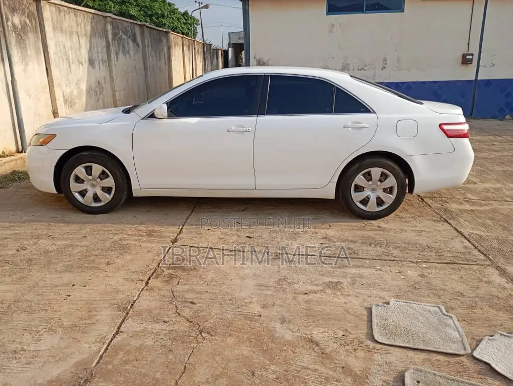 Toyota Camry 3.5 LE 2008 White