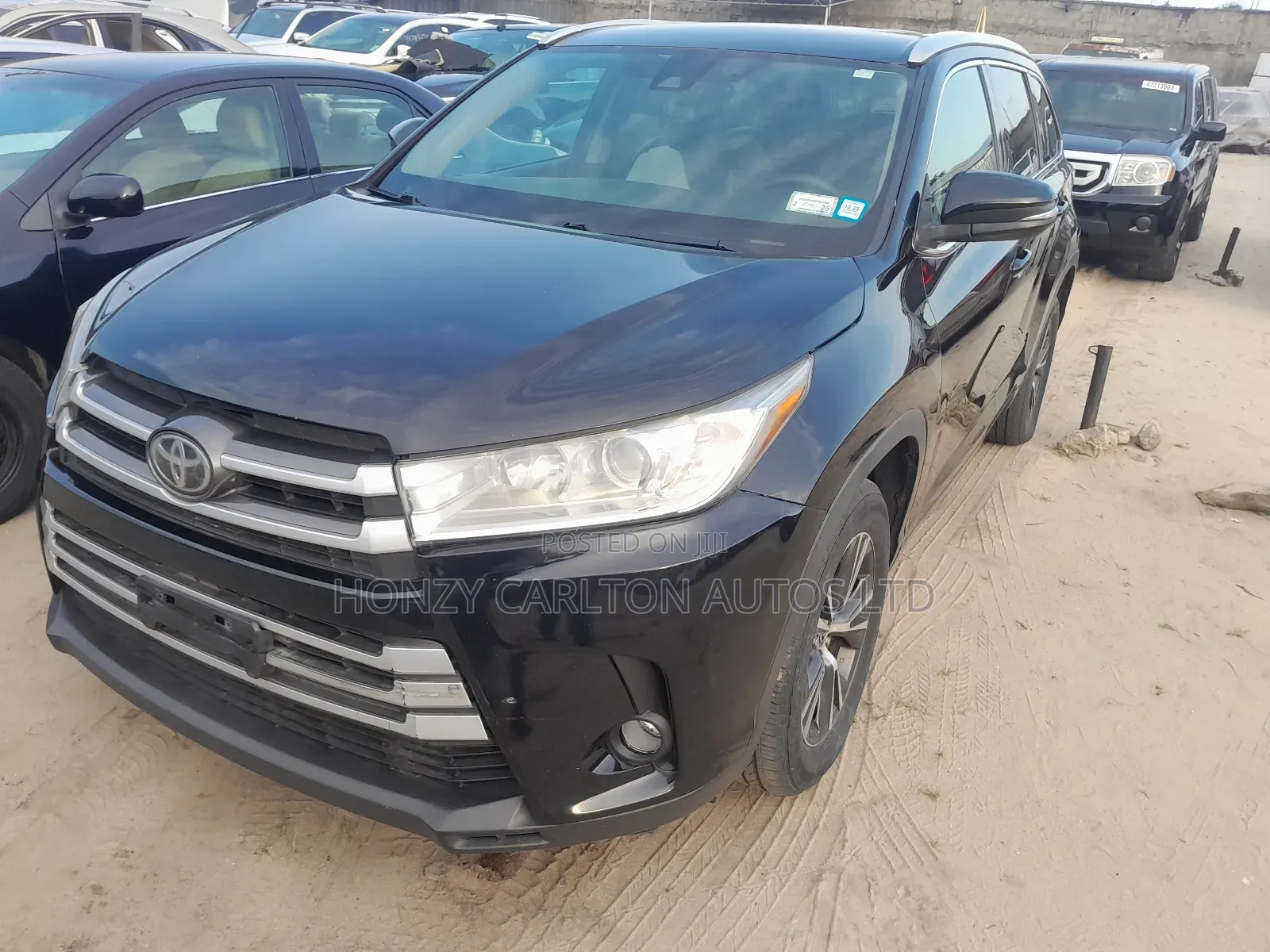 Toyota Highlander LE 4x2 (2.7L 4cyl 6A) 2017 Black