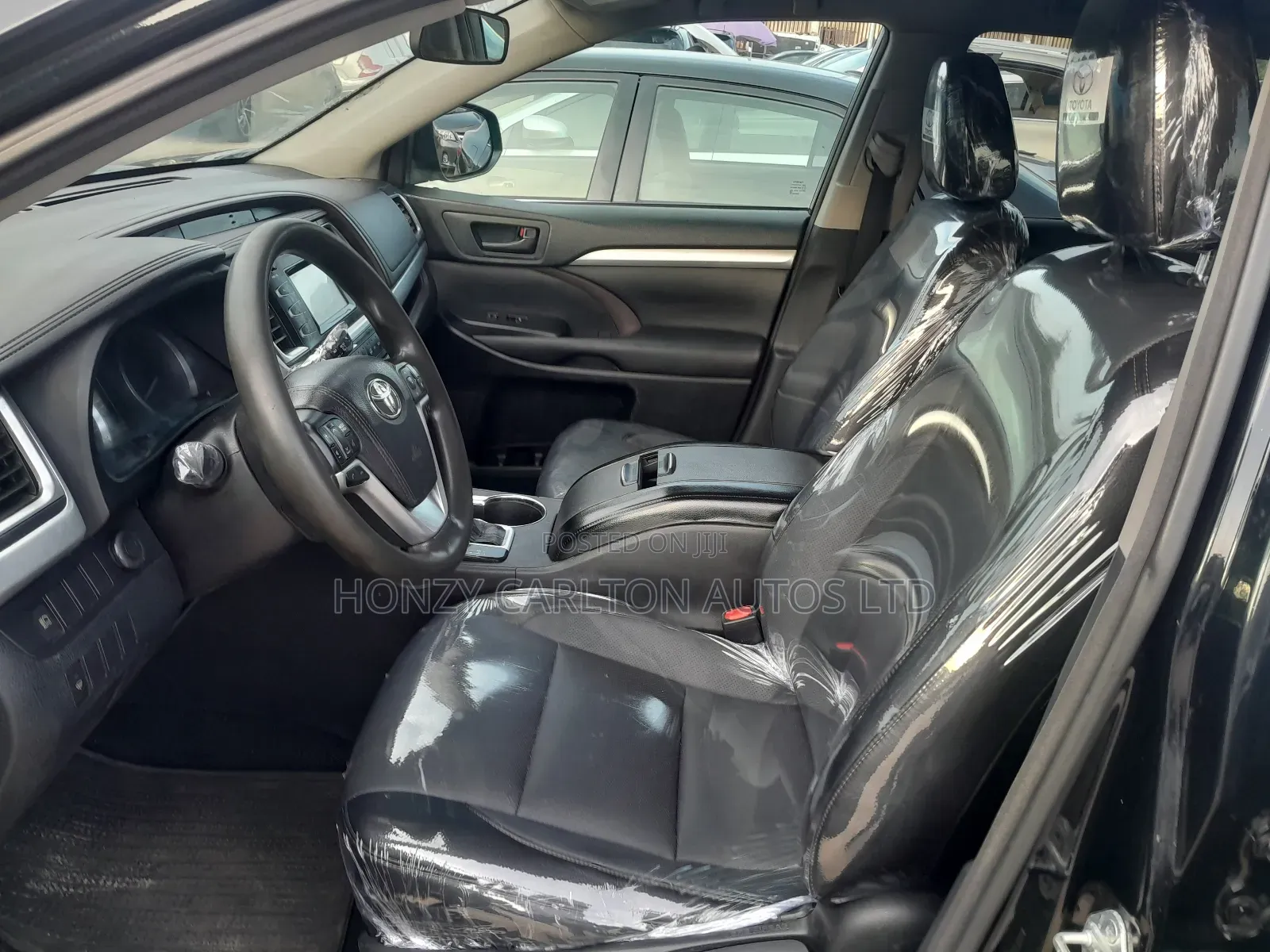 Toyota Highlander LE 4x2 (2.7L 4cyl 6A) 2017 Black