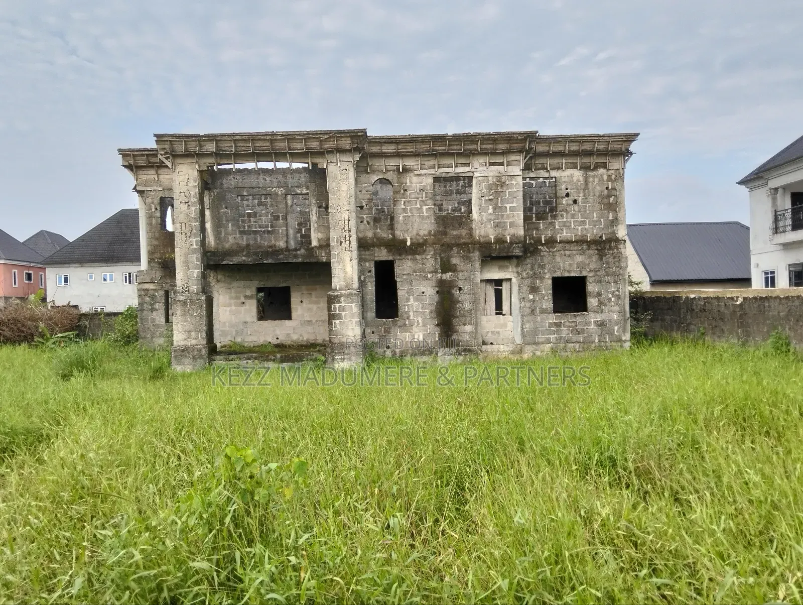 5bdrm Duplex in Off Rumuaghulu Sars, Port-Harcourt for sale