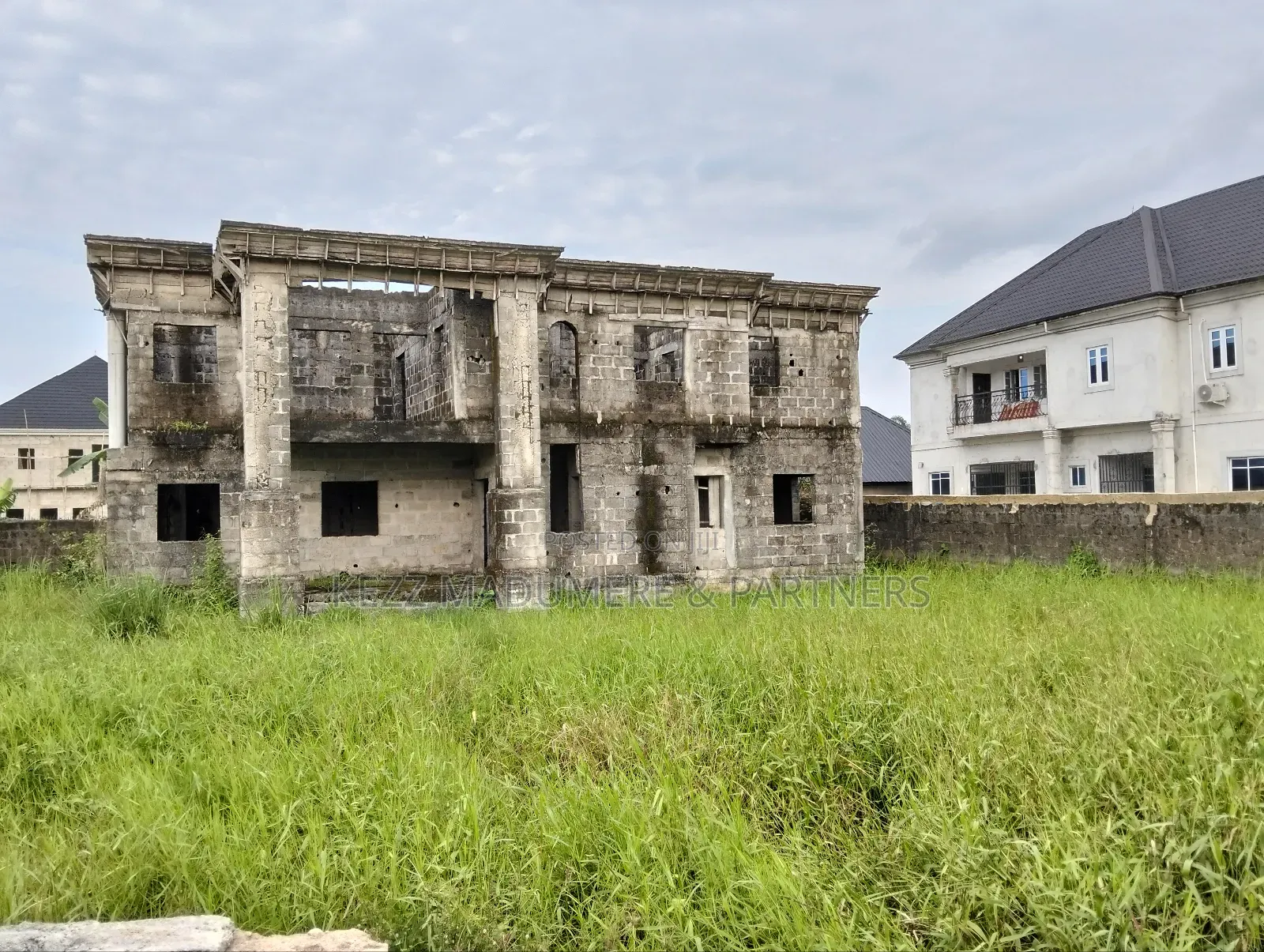 5bdrm Duplex in Off Rumuaghulu Sars, Port-Harcourt for sale