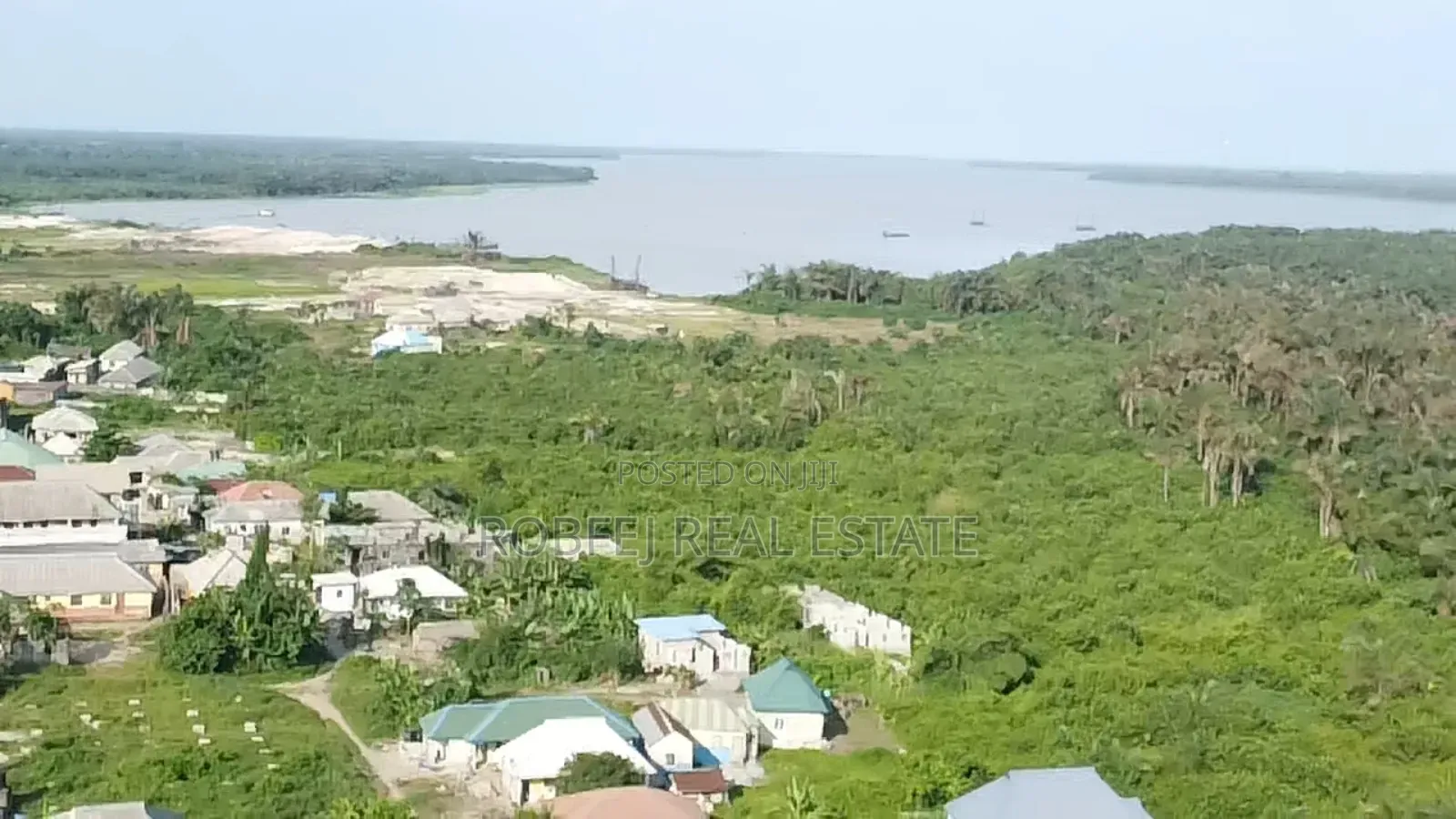 Lagoon Front Plots