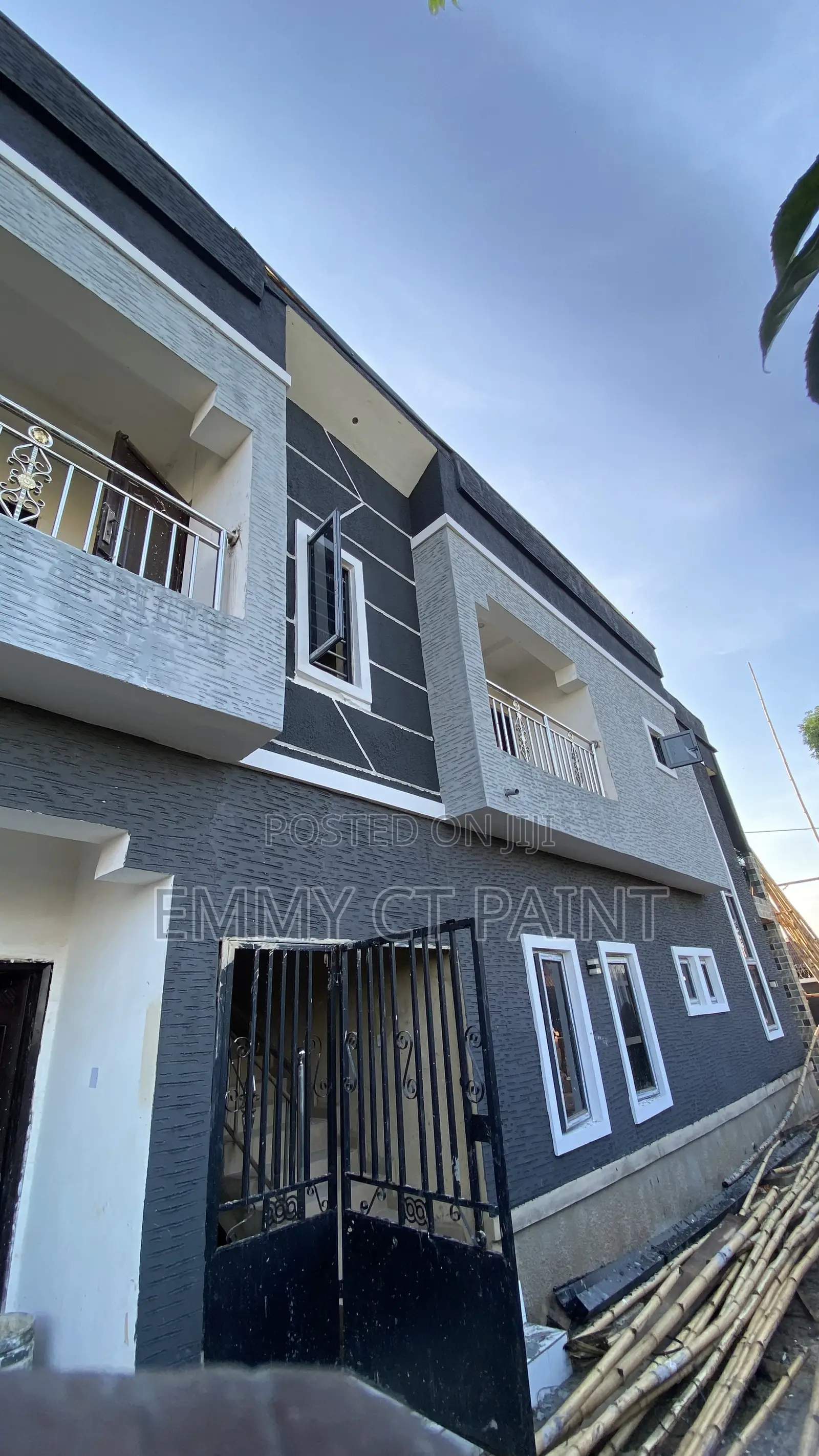 Gravitex Paint