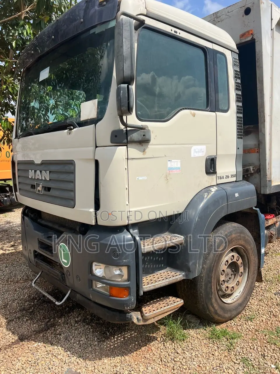 Man Tga Dustbin Truck