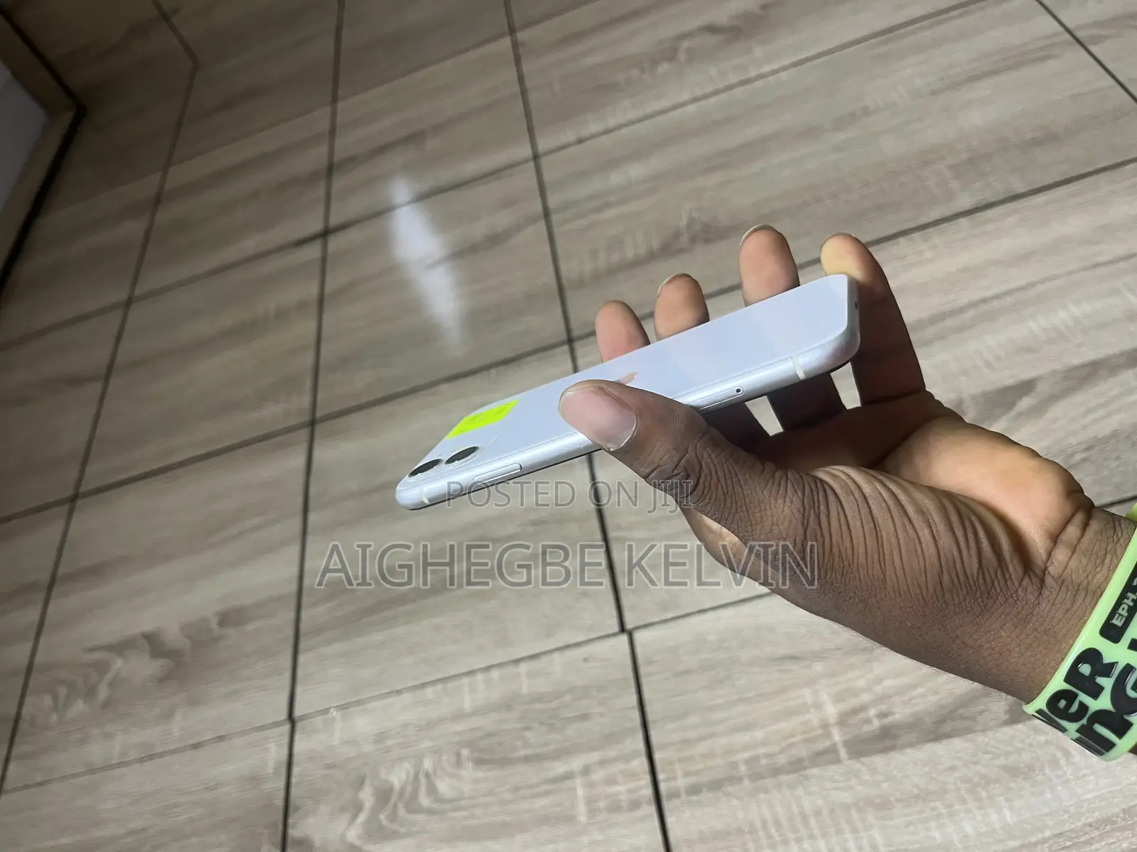 Apple iPhone 11 64 GB White
