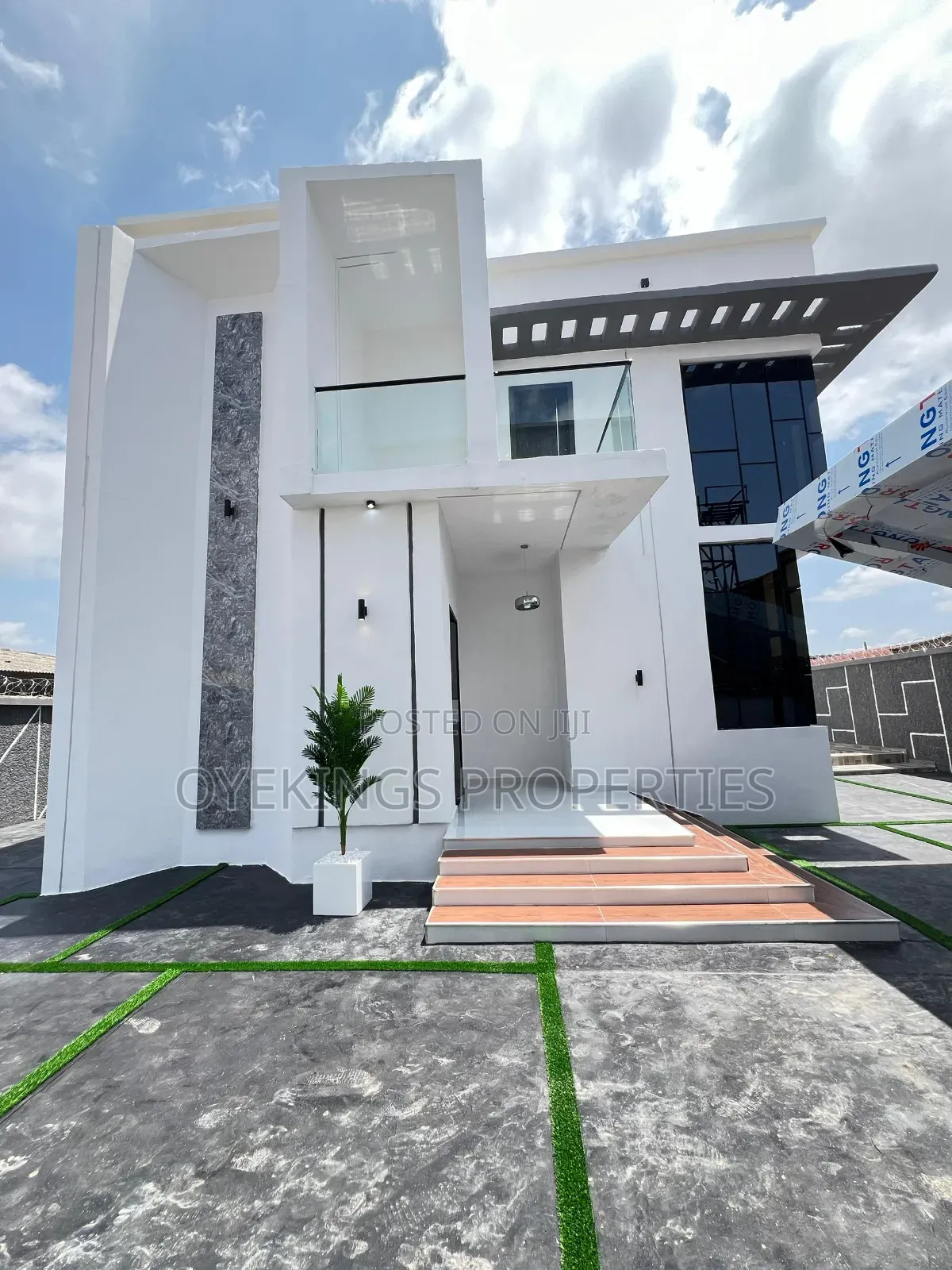 4bdrm Duplex in Aare, Oluyole Estate for sale