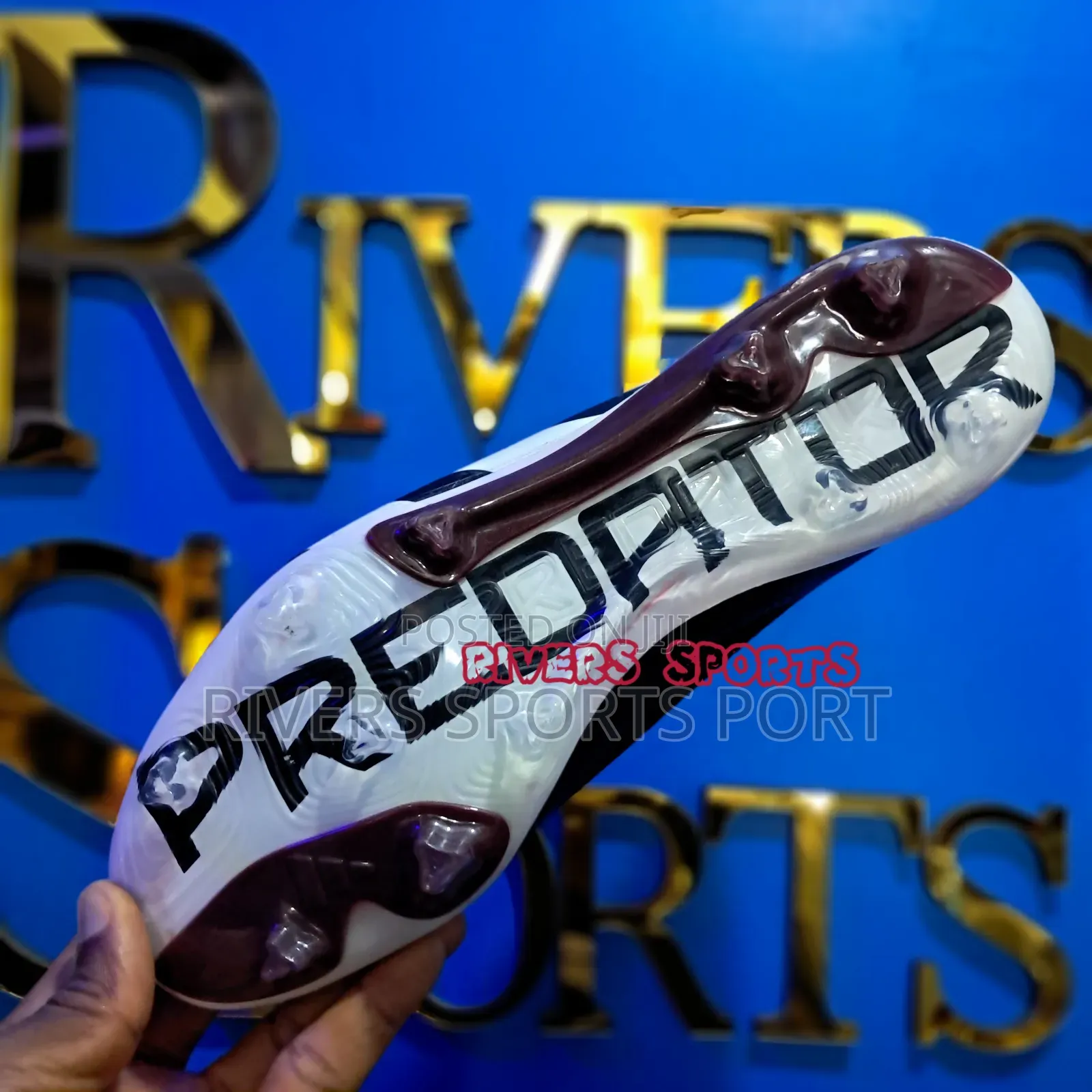 Deluxe Adidas Predator Elite Football Soccer Boot