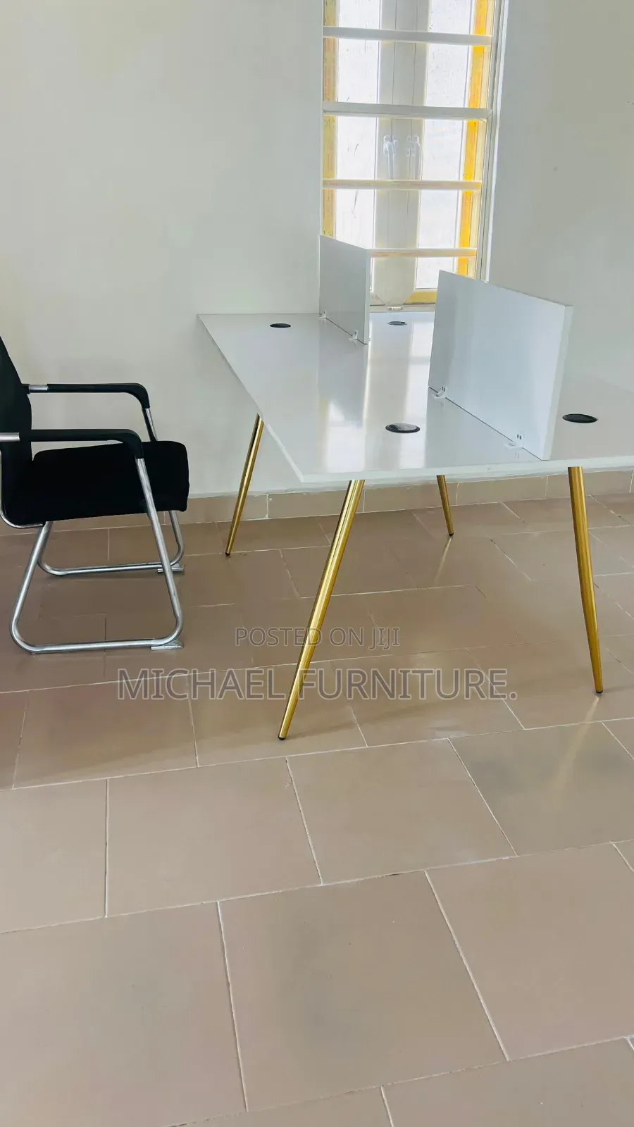 Unique Office Chair and Table