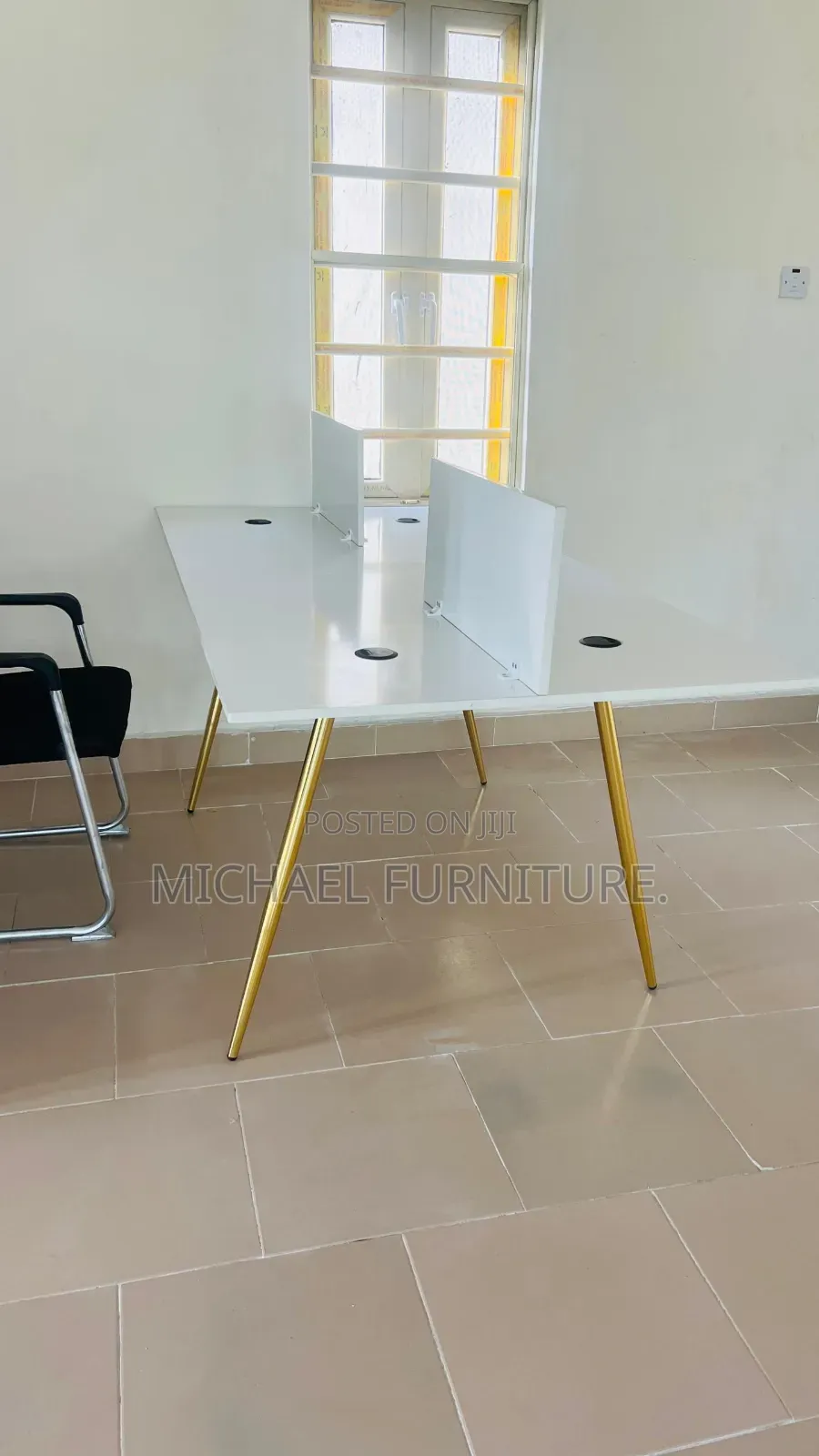 Unique Office Chair and Table