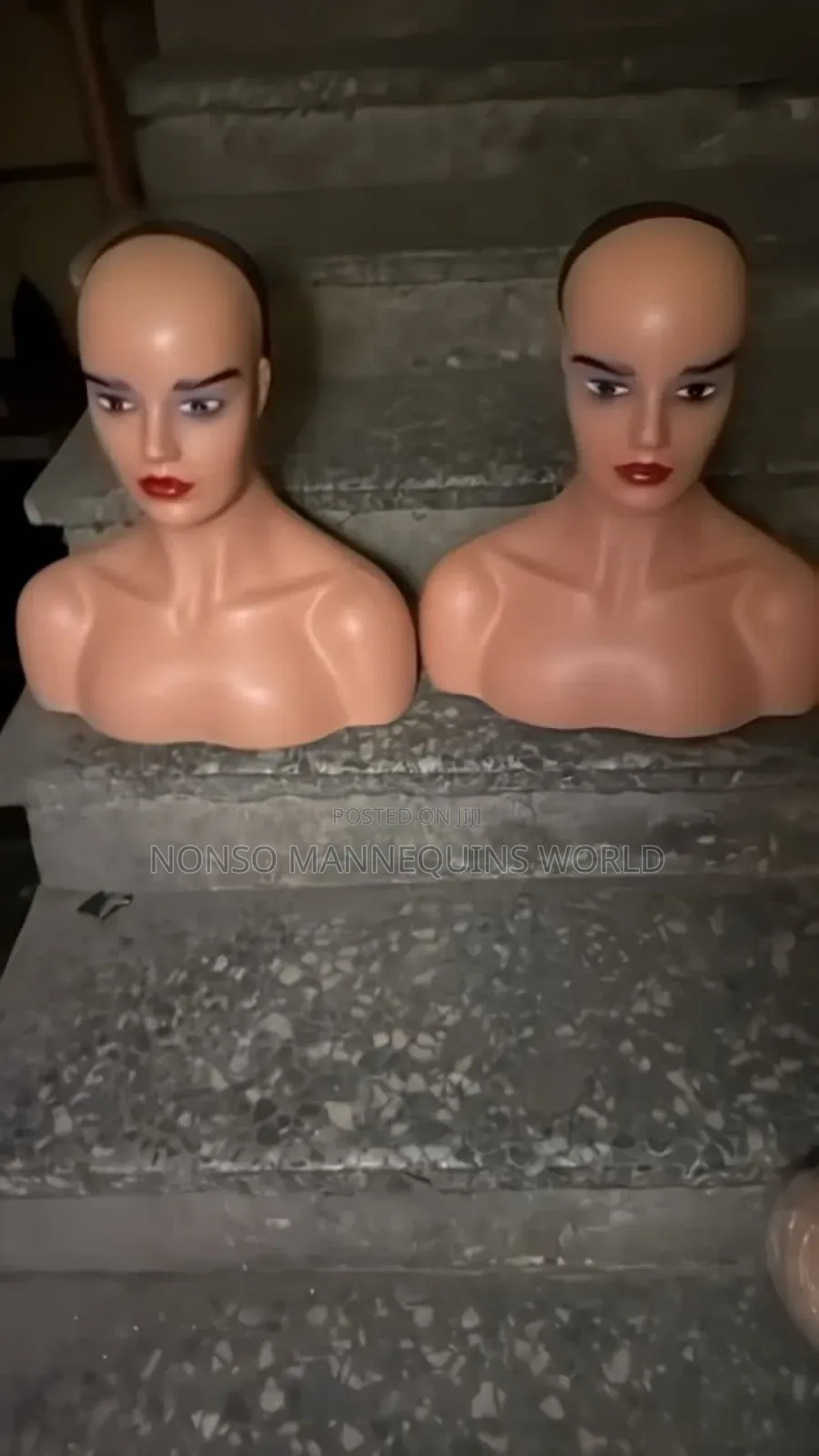 Female Plastic Mannequin With Shoulder