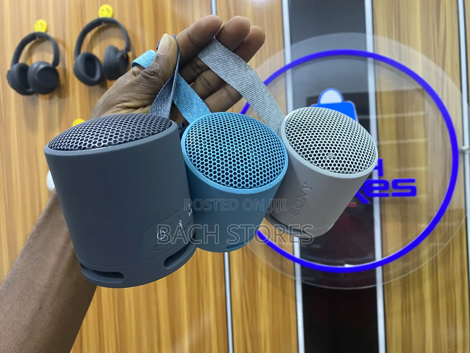Sony SRS-Xb100 Portable Light-Weight Compacted Speaker