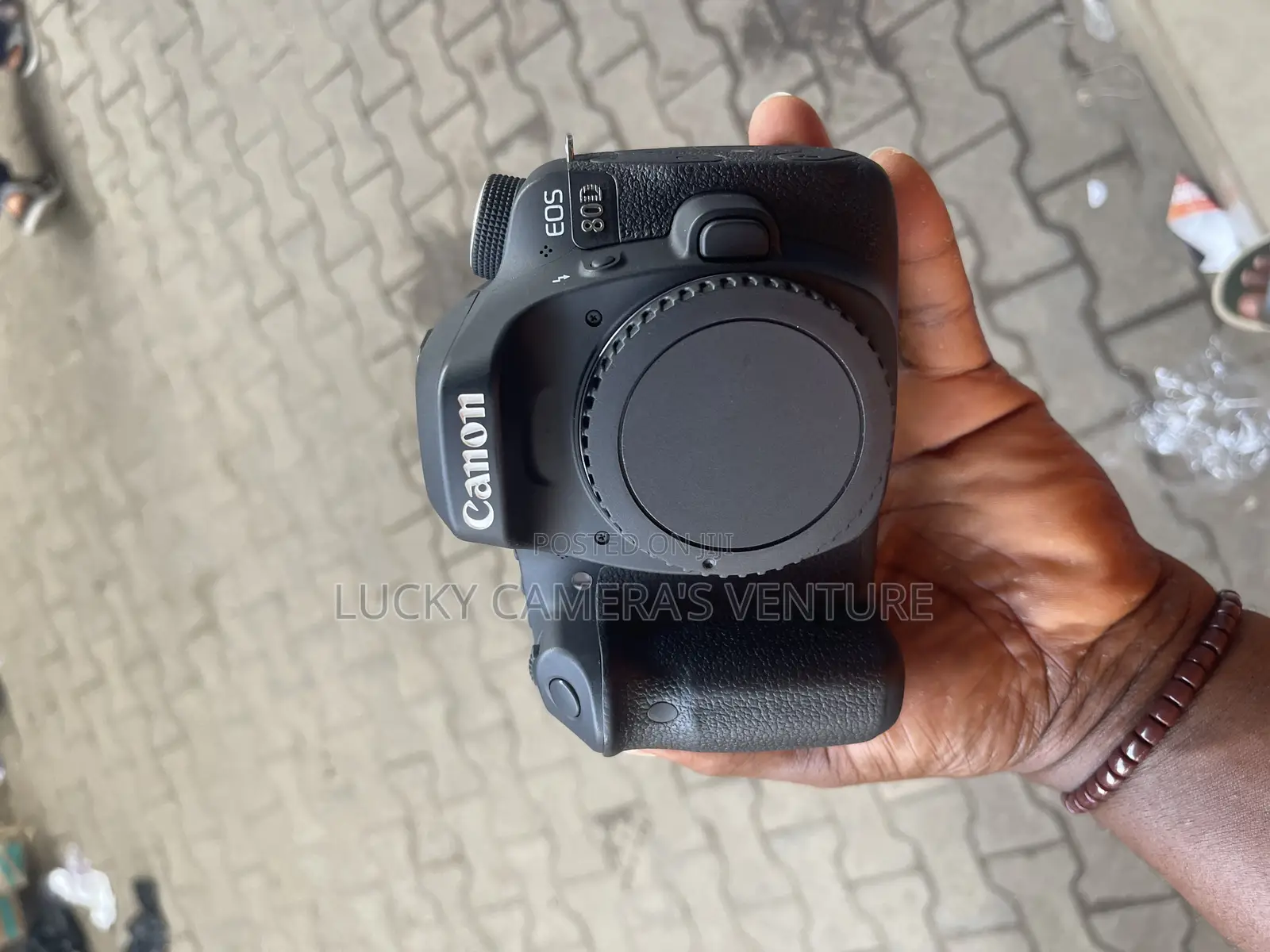 Digital Camera Canon 80d With 18-135mm Lens