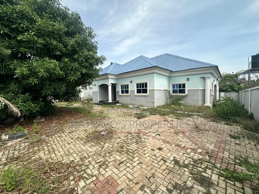 3bdrm Bungalow in Pyakasa District for rent