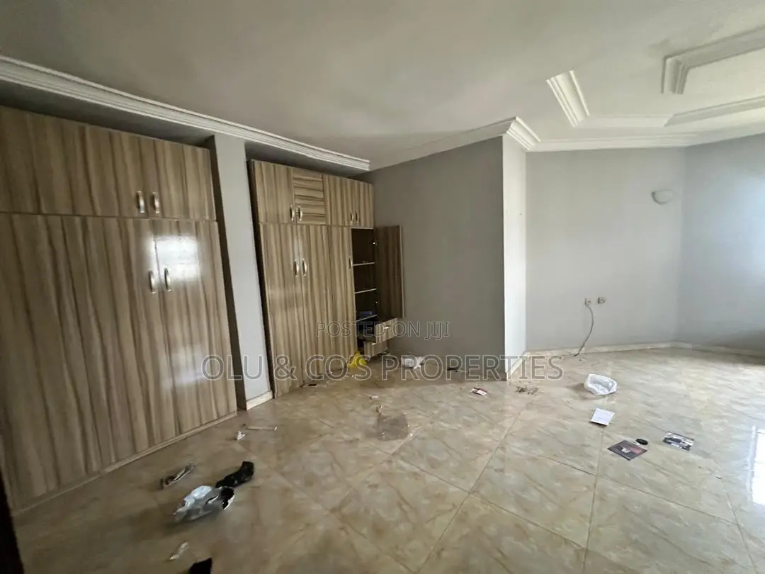 3bdrm Bungalow in Pyakasa District for rent