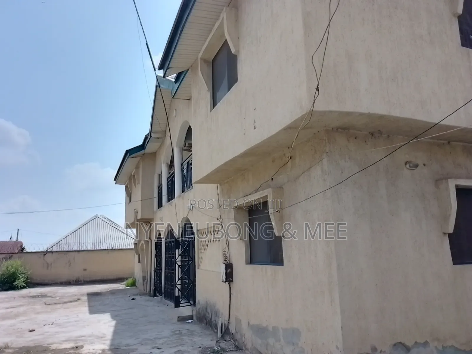 3bdrm Block of Flats in Mararaba for sale