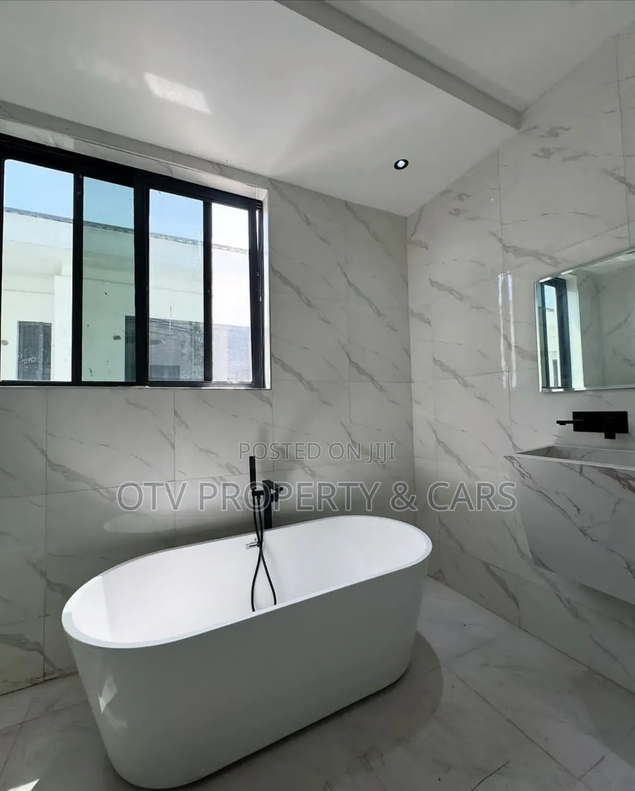 Furnished 4bdrm Townhouse/Terrace in Ikoyi for sale