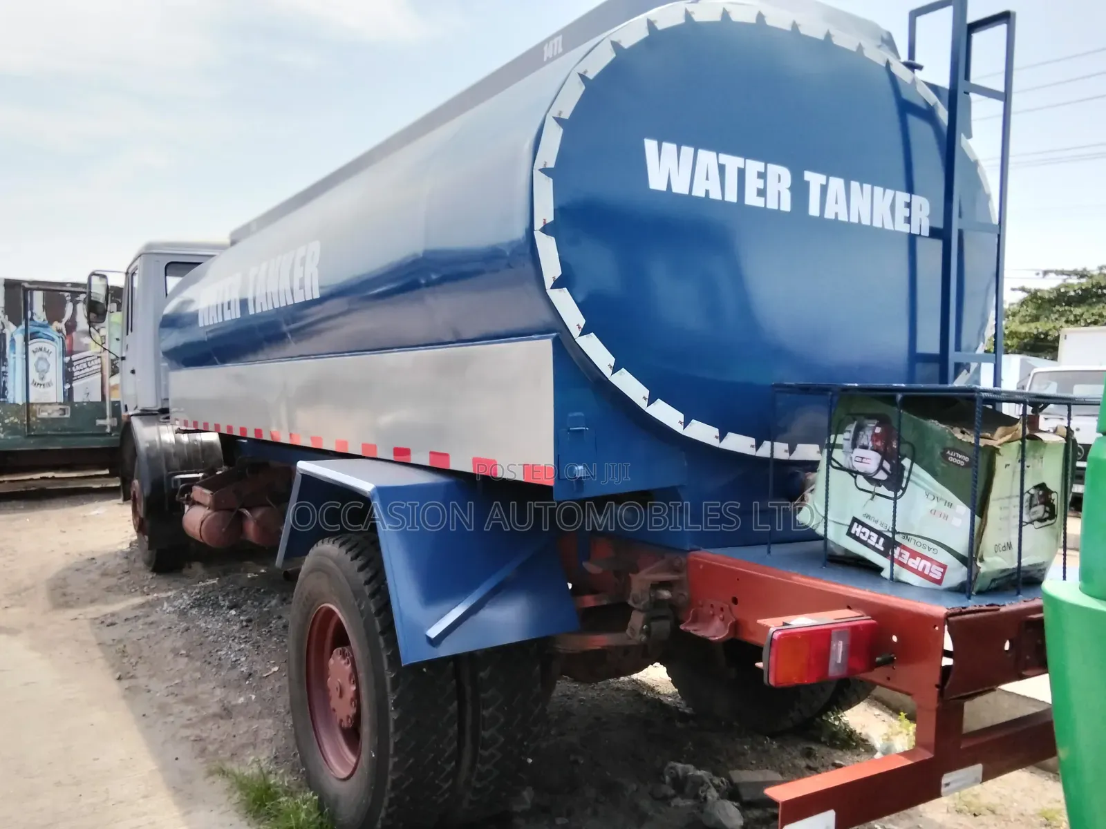Mercedes-Benz Water Tanker Truck 2000 White