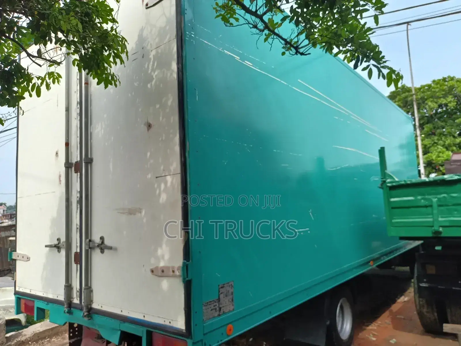 Mercedes Benz 814 Cargo Truck 20ft Long Green