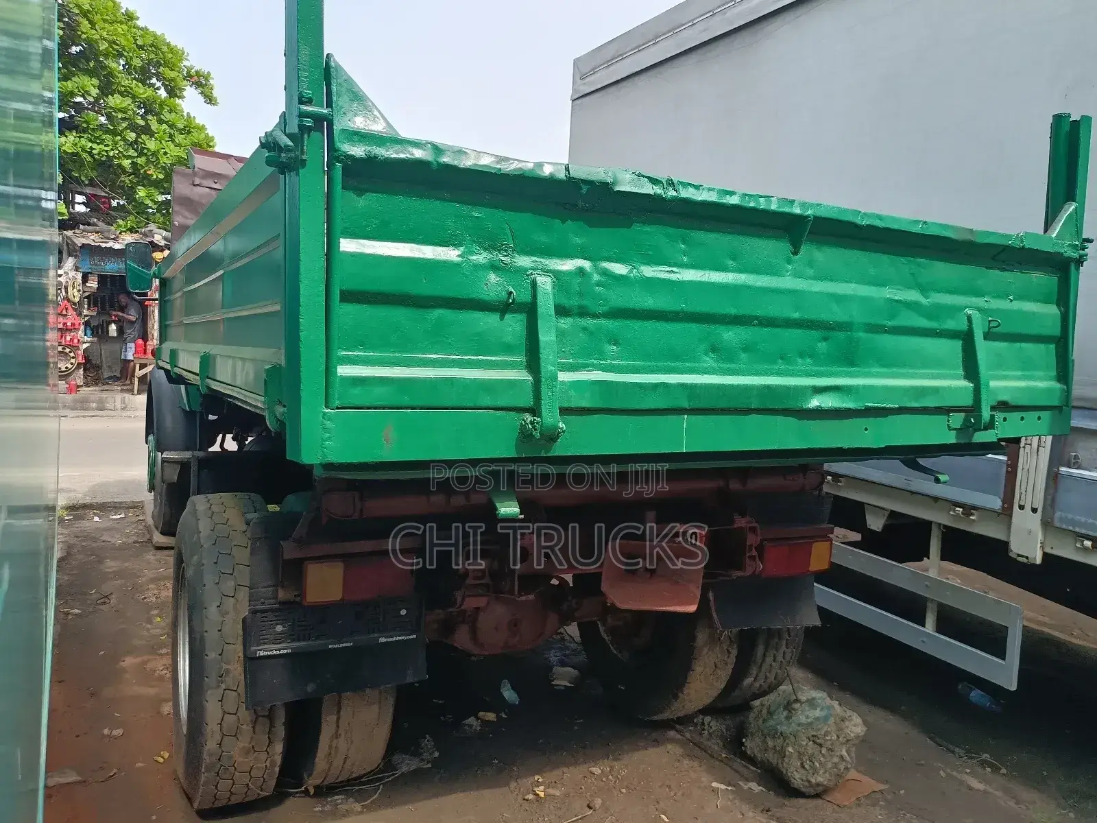 Mercedes Benz 1513 Tipper Truck Green