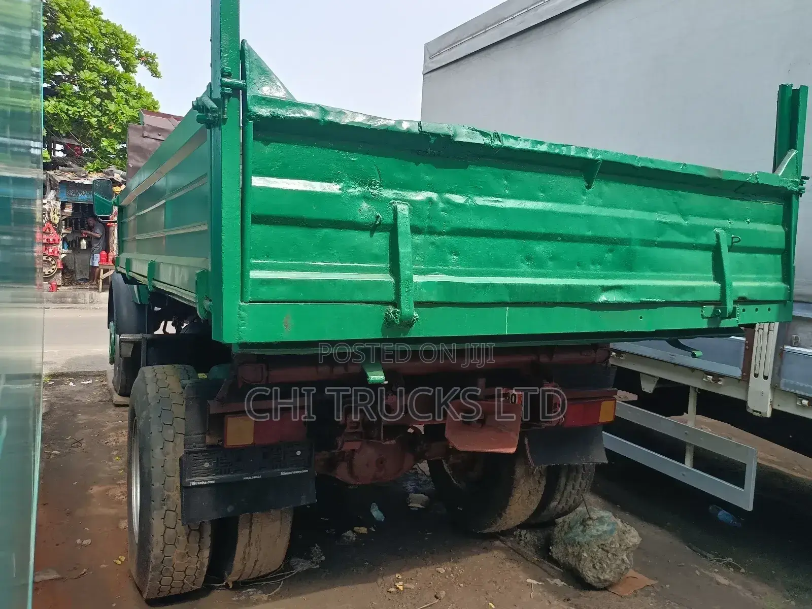 Mercedes Benz 1513 Tipper Truck Green
