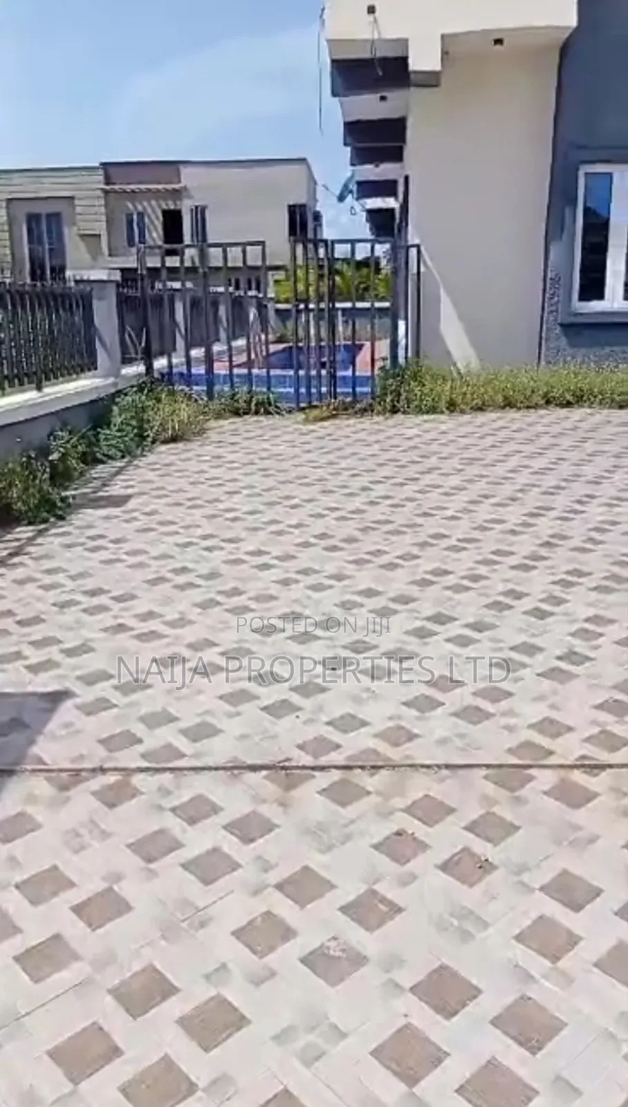 5bdrm Duplex in Pearl Garden Estate, Sangotedo for sale