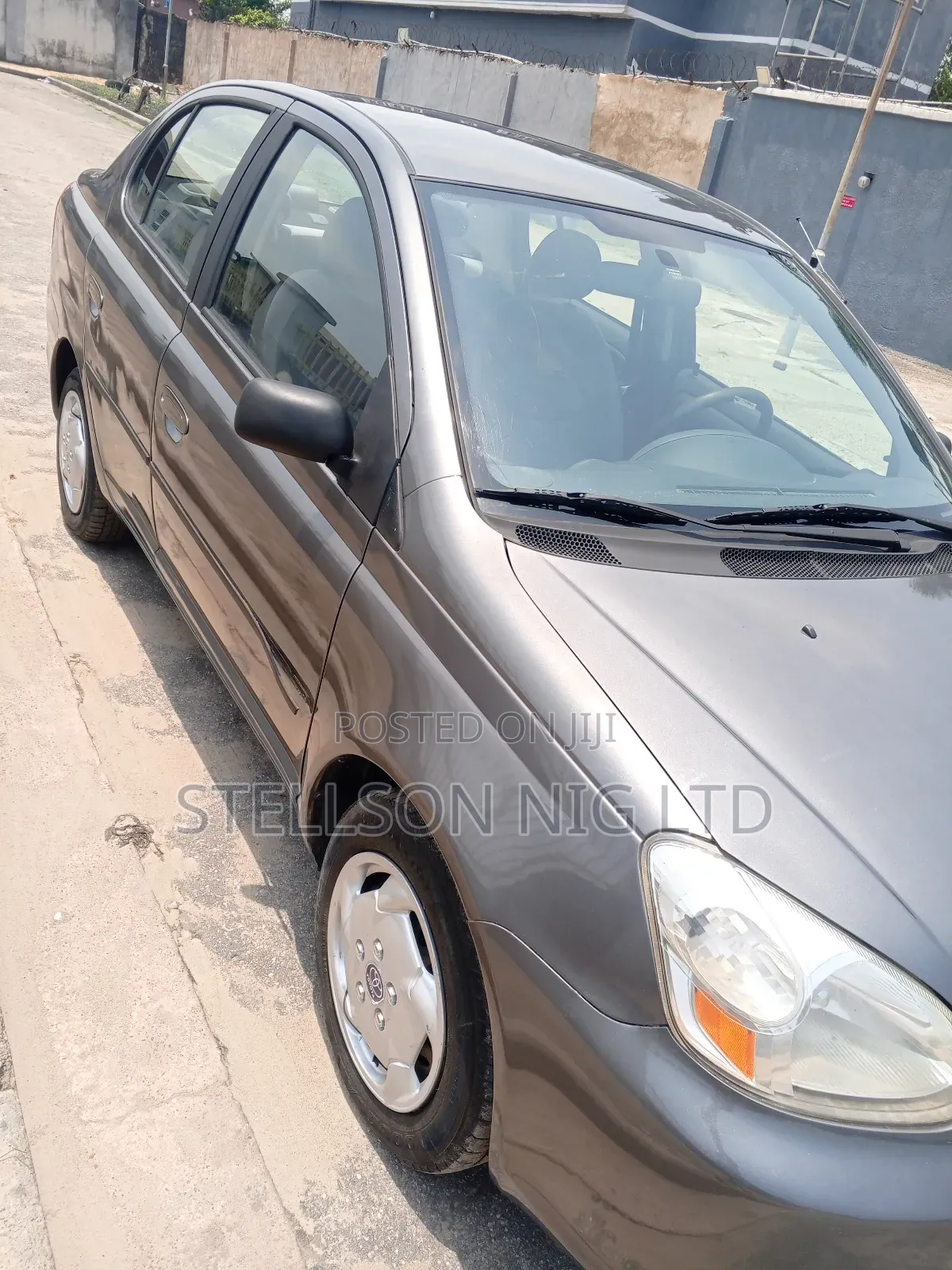 Toyota Echo 2004 Gray