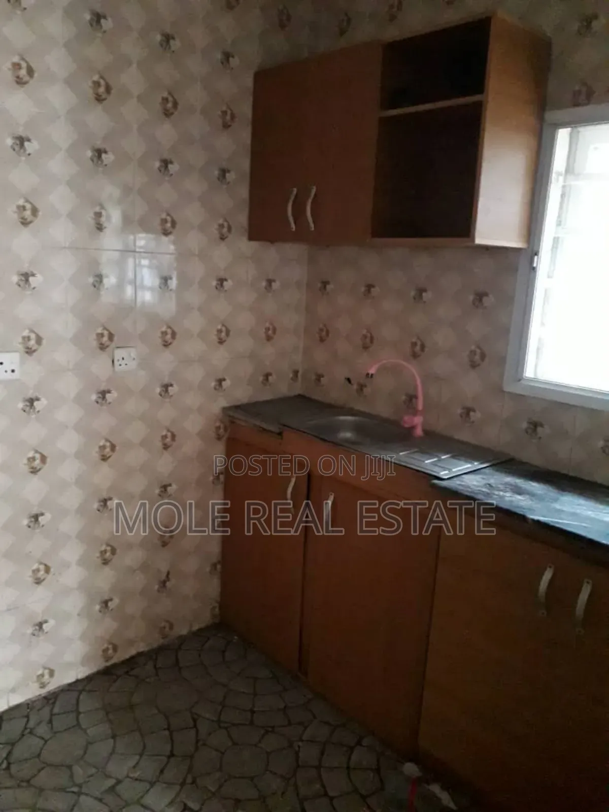 4bdrm Bungalow in Ikotun for sale