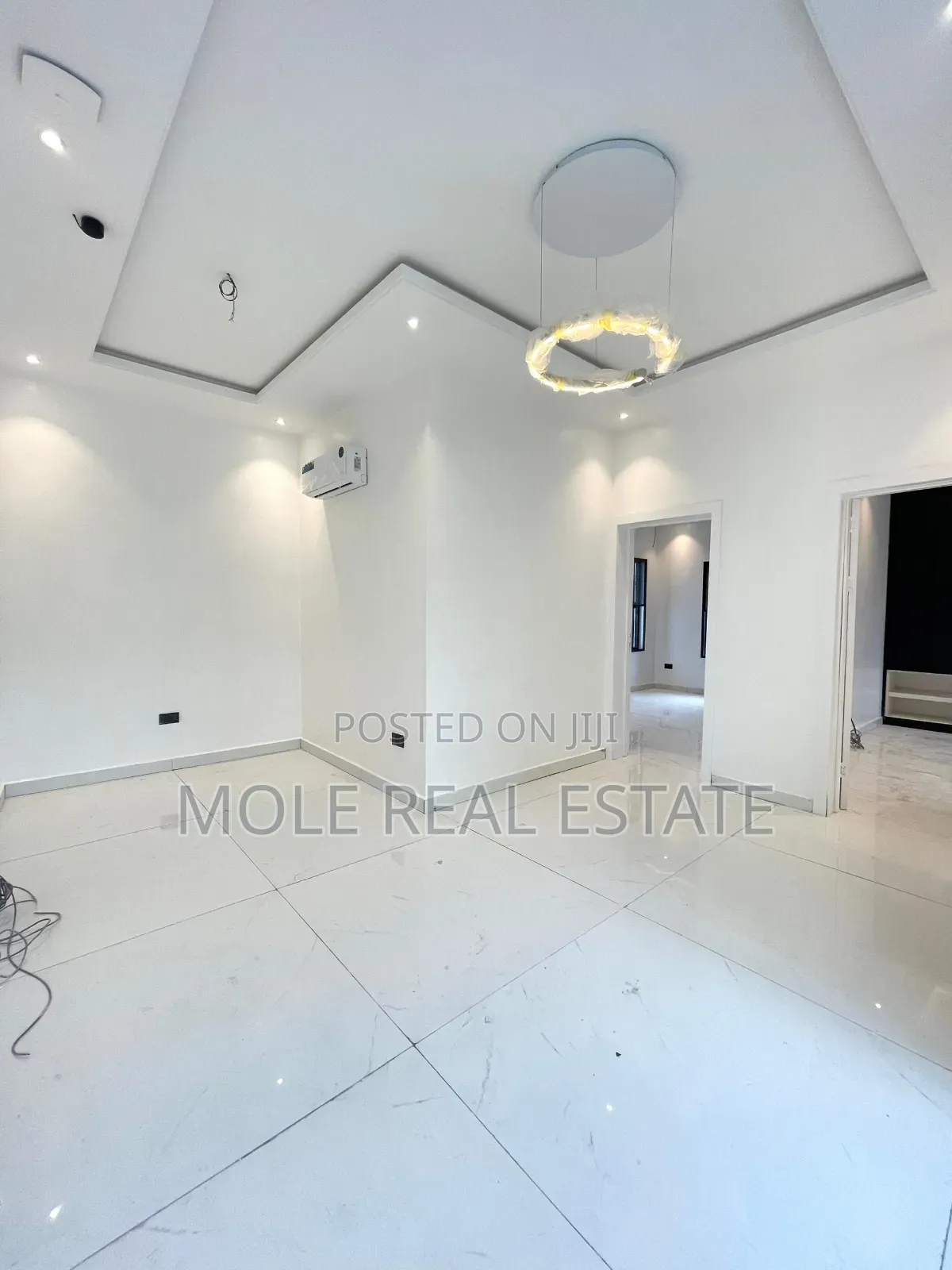 4bdrm Bungalow in Ikotun for sale