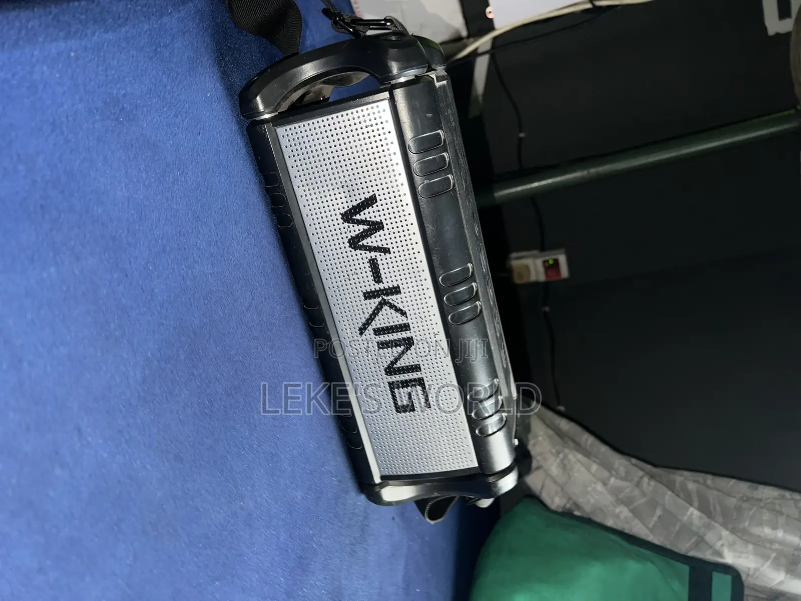 W-King D8 by Speaker