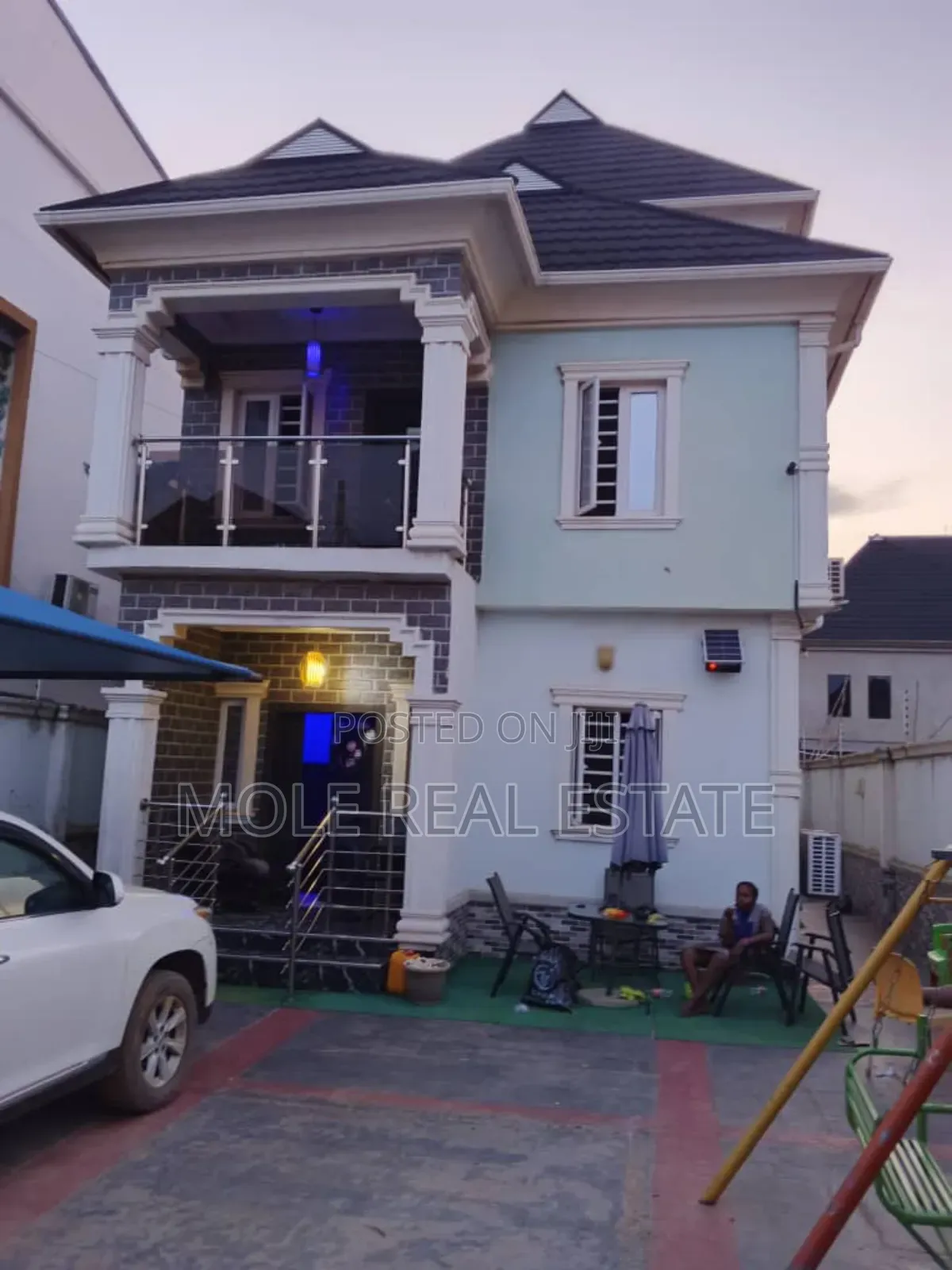 Furnished 5bdrm Duplex in Castle Estate, Ipaja / Ipaja for sale