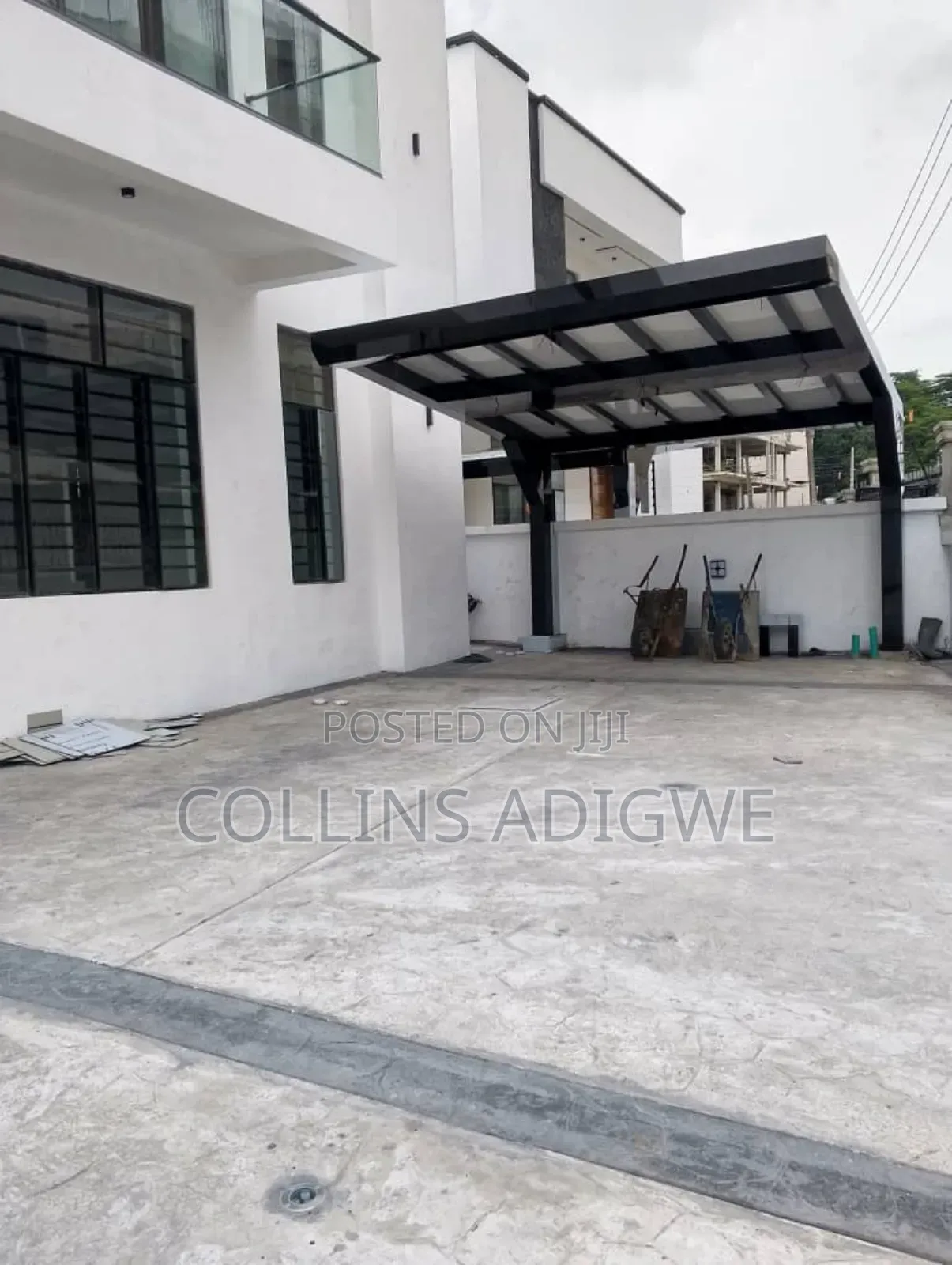5bdrm Duplex in Chevron for rent